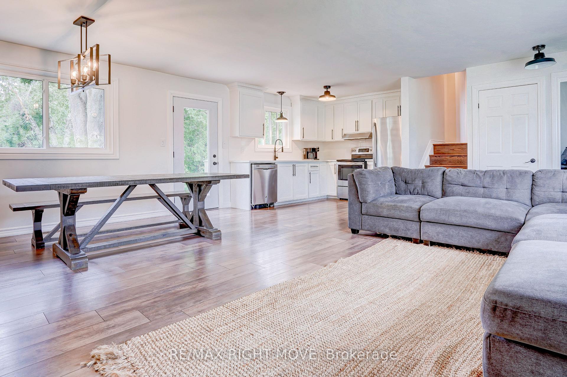 Photo 4 of 43 Galley Avenue, Orillia — HOMEH