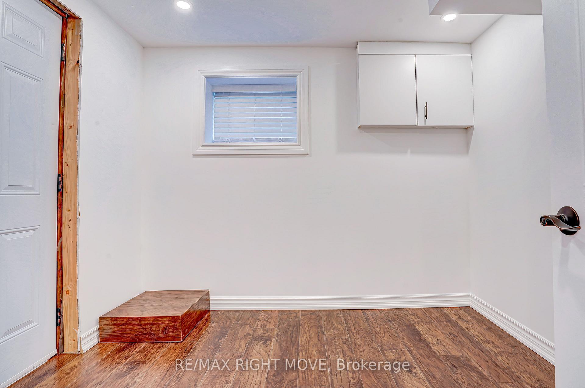 Photo 15 of 43 Galley Avenue, Orillia — HOMEH