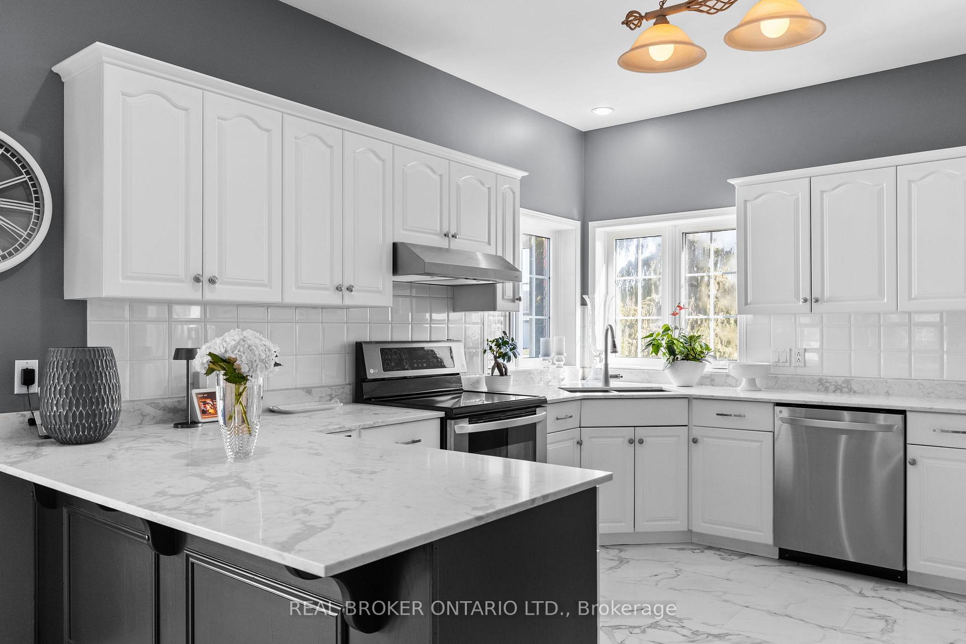 Photo 7 of 8670 Crayton Court, North Perth, Wallace — HOMEH