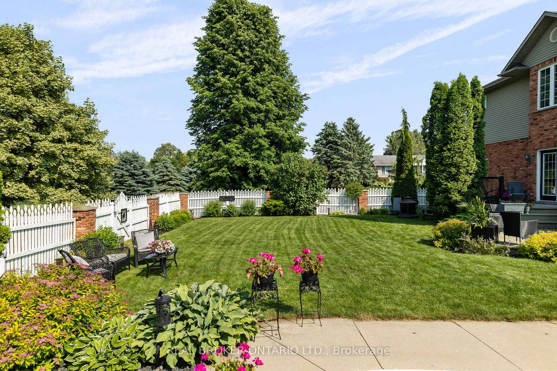Photo 31 of 8670 Crayton Court, North Perth, Wallace — HOMEH