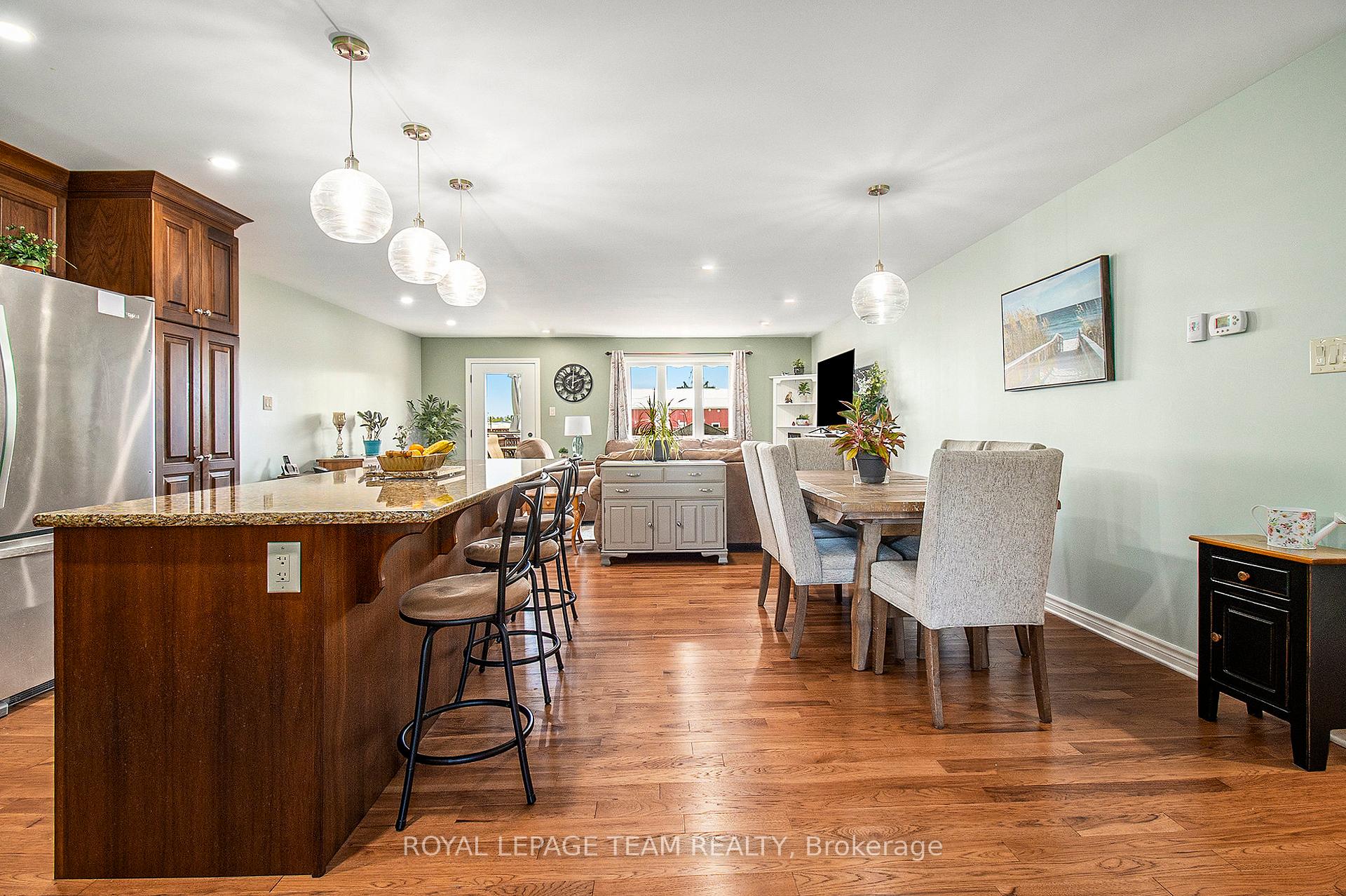 Photo 10 of 15 Wintonia Drive, North Dundas, Winchester — HOMEH
