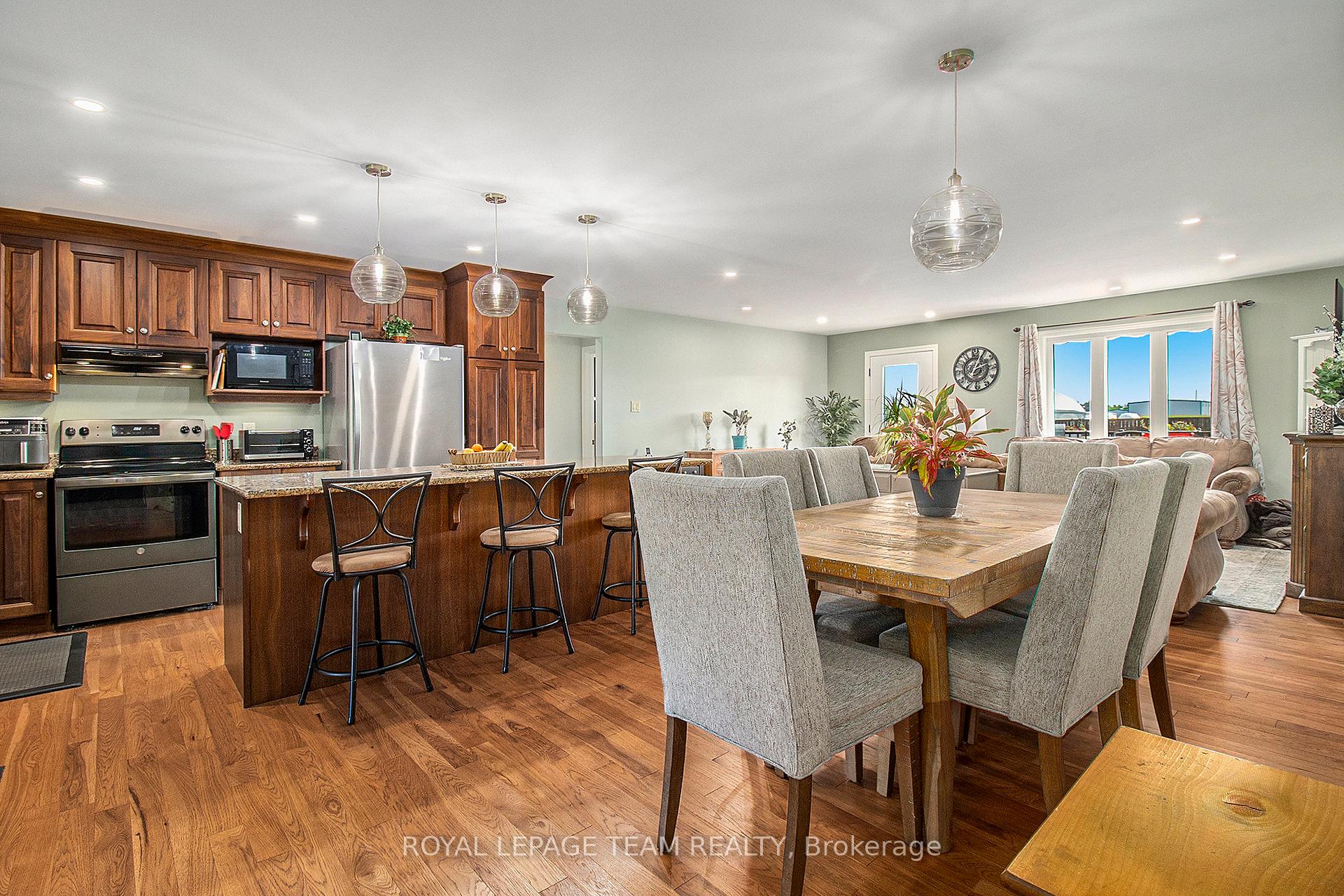 Photo 11 of 15 Wintonia Drive, North Dundas, Winchester — HOMEH