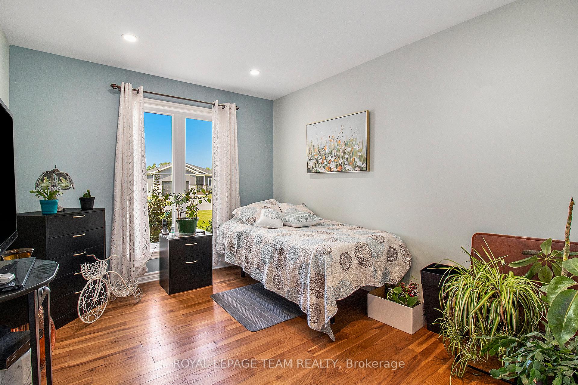 Photo 18 of 15 Wintonia Drive, North Dundas, Winchester — HOMEH