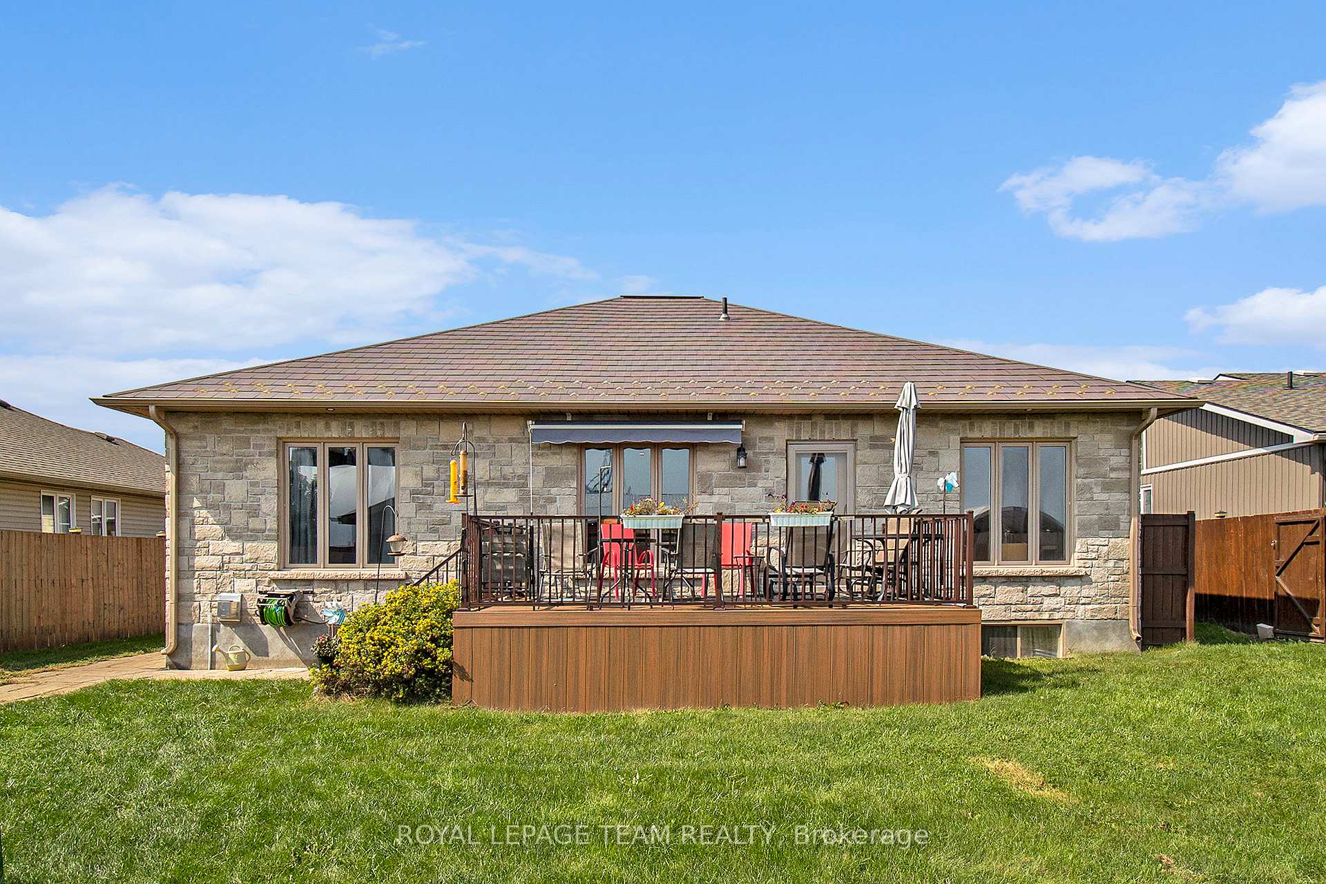 Photo 23 of 15 Wintonia Drive, North Dundas, Winchester — HOMEH