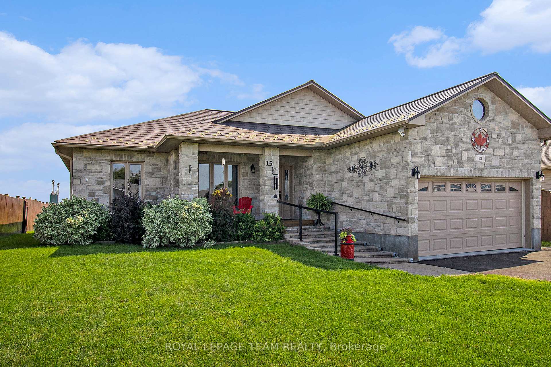 Photo 26 of 15 Wintonia Drive, North Dundas, Winchester — HOMEH