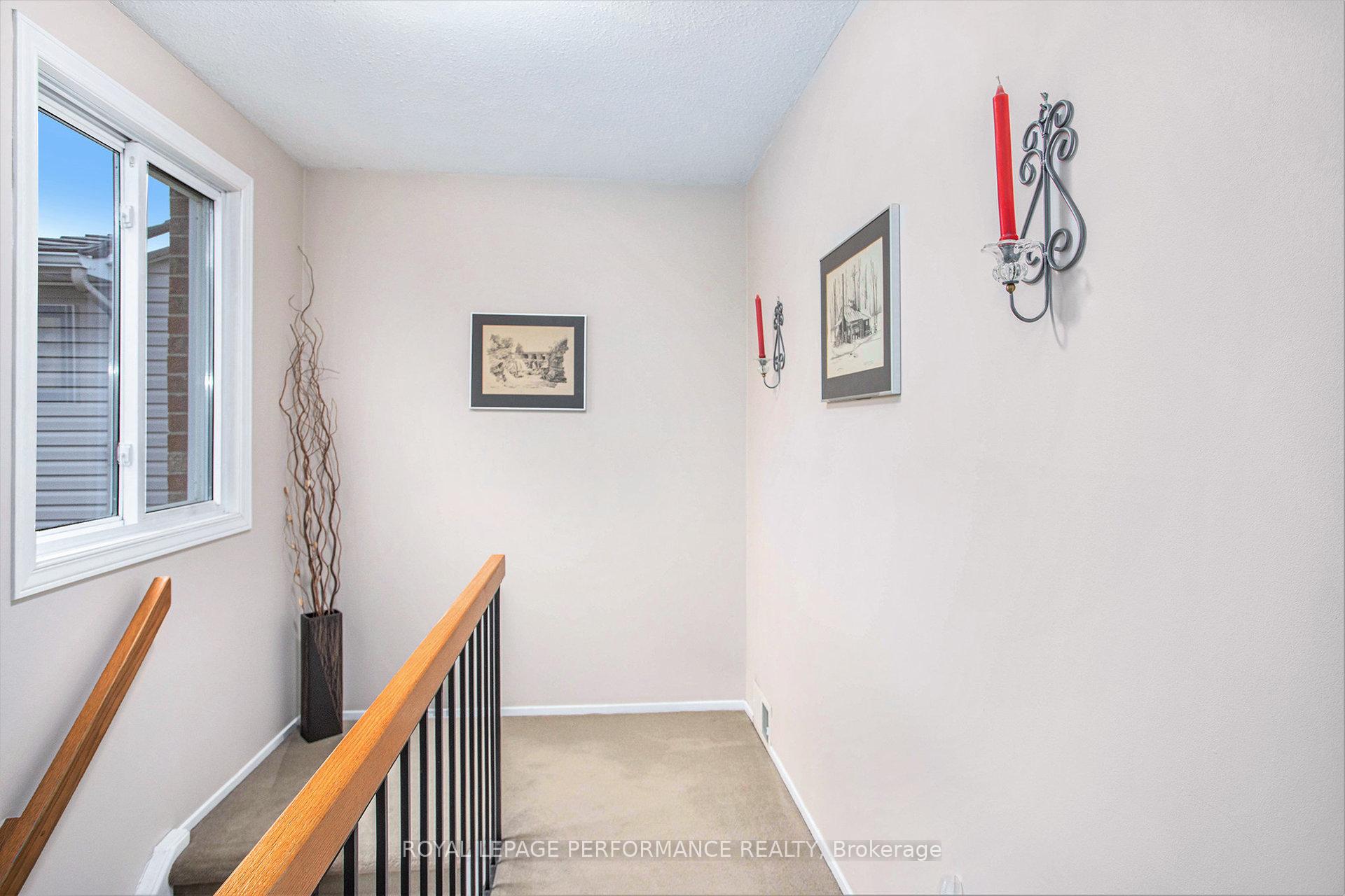 Photo 17 of 6097 Forestglen Crescent, Ottawa, Chapel Hill — HOMEH