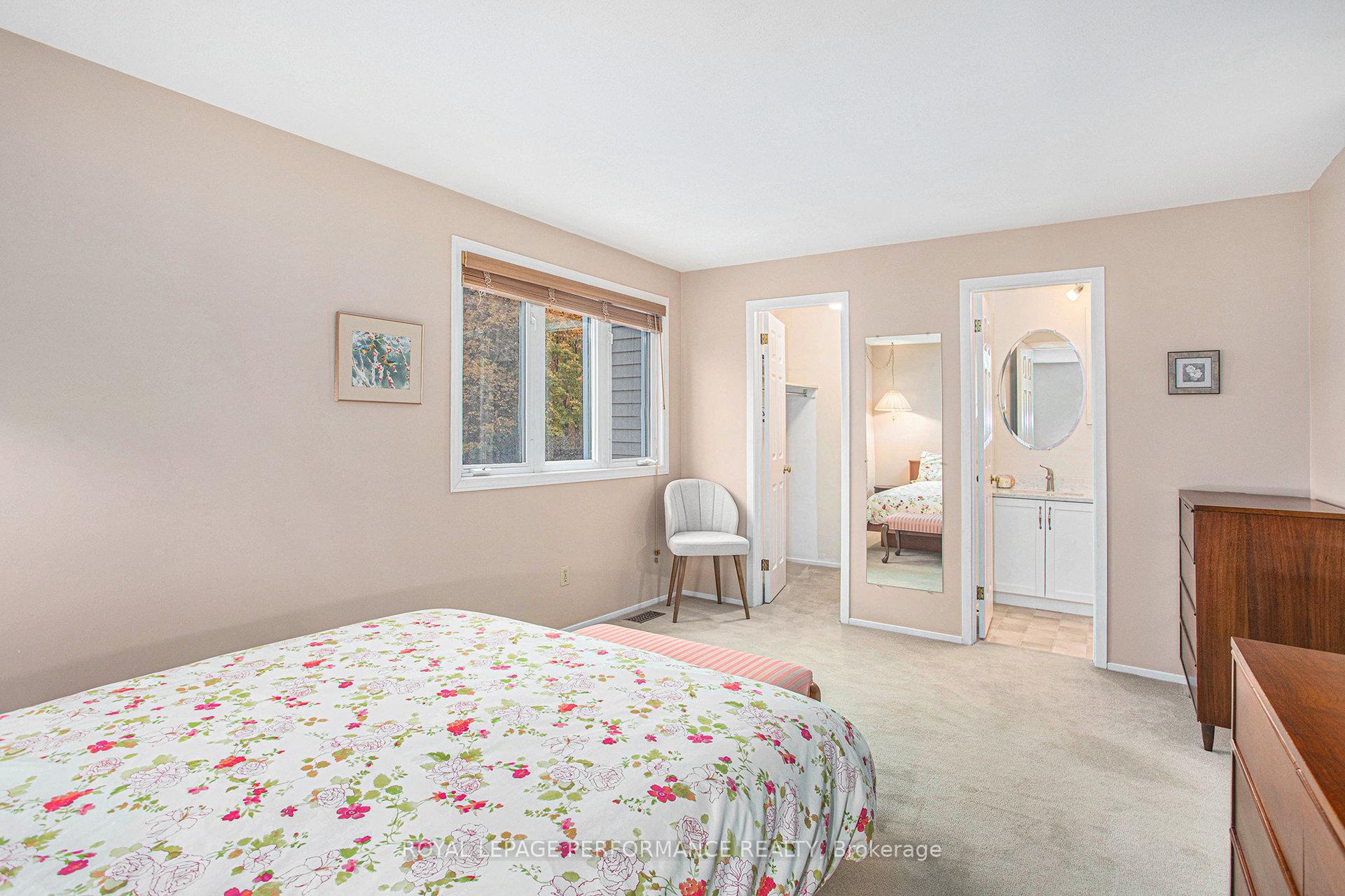Photo 19 of 6097 Forestglen Crescent, Ottawa, Chapel Hill — HOMEH