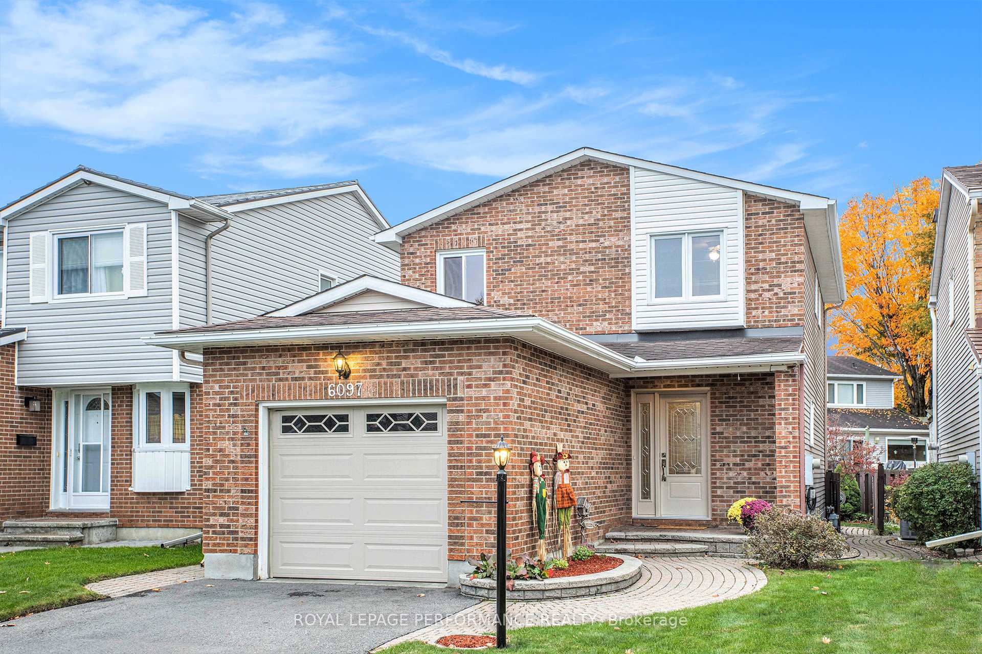 Photo 36 of 6097 Forestglen Crescent, Ottawa, Chapel Hill — HOMEH