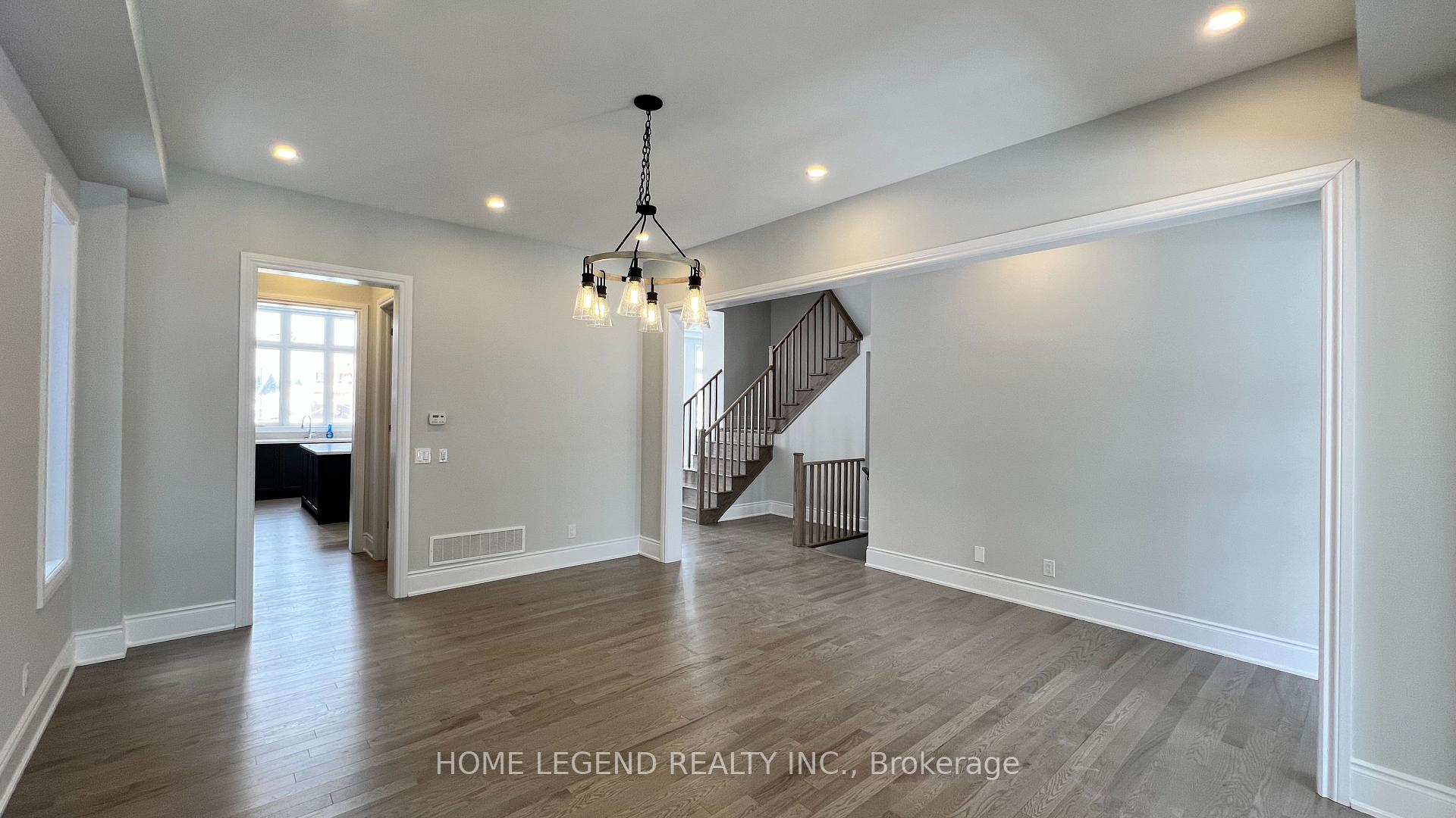 Photo 10 of 24 Meizhou Avenue, Markham, Angus Glen — HOMEH