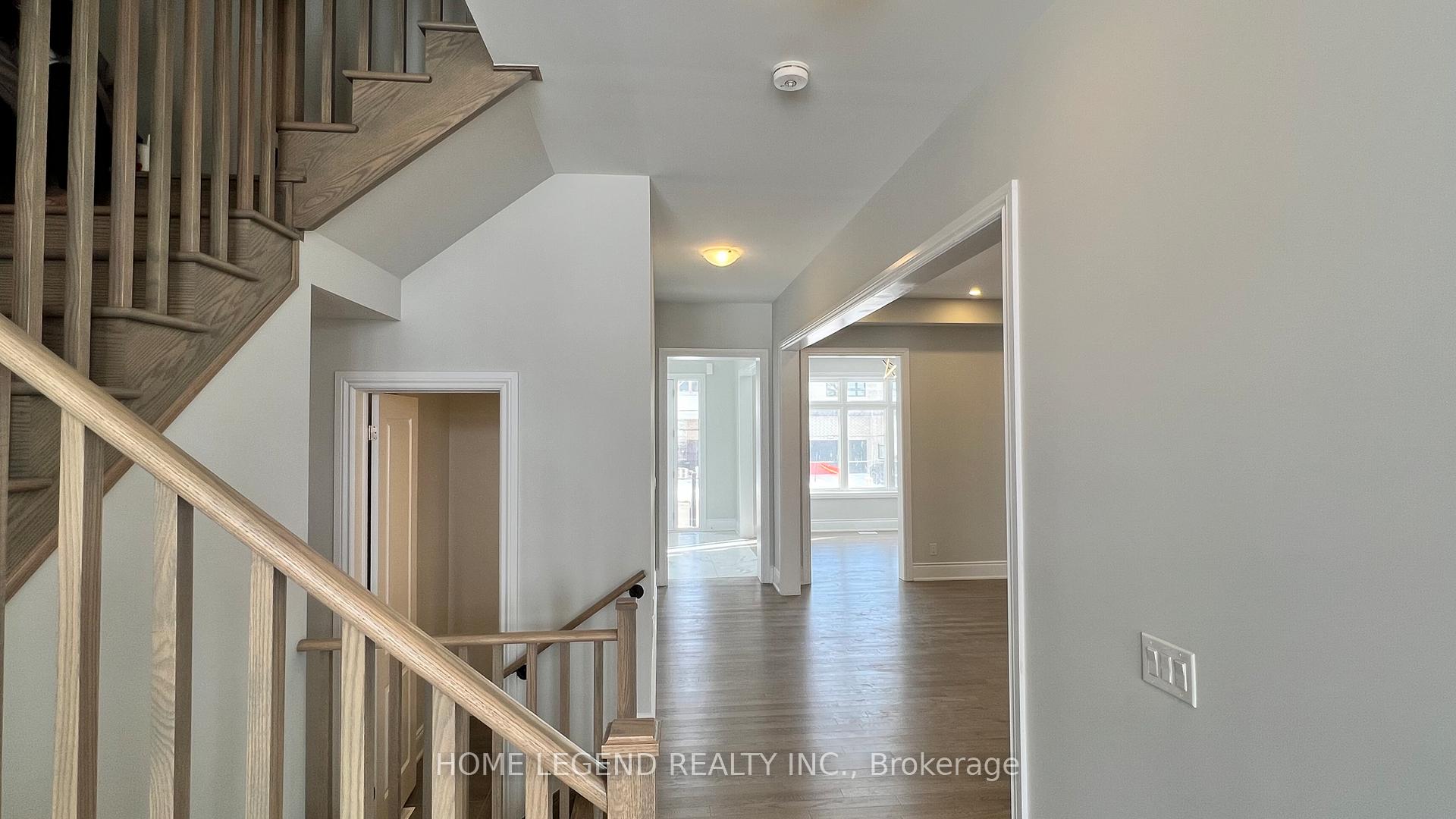 Photo 12 of 24 Meizhou Avenue, Markham, Angus Glen — HOMEH