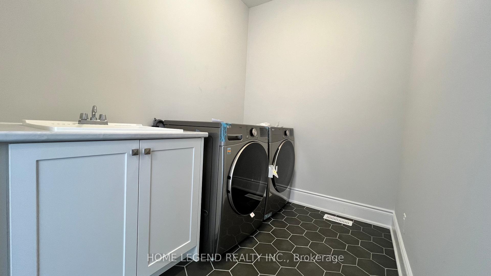 Photo 27 of 24 Meizhou Avenue, Markham, Angus Glen — HOMEH