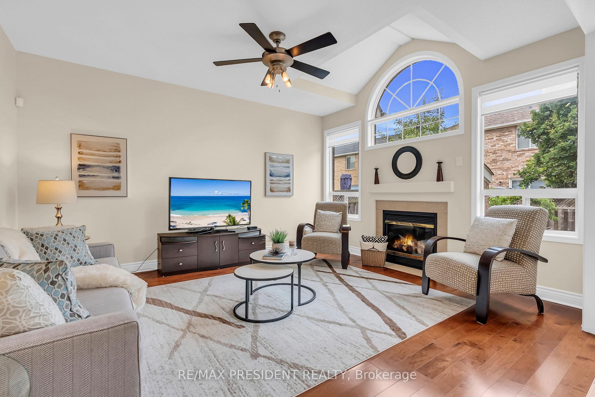 Photo 6 of 670 Irving Terrace, Milton, Beaty — HOMEH