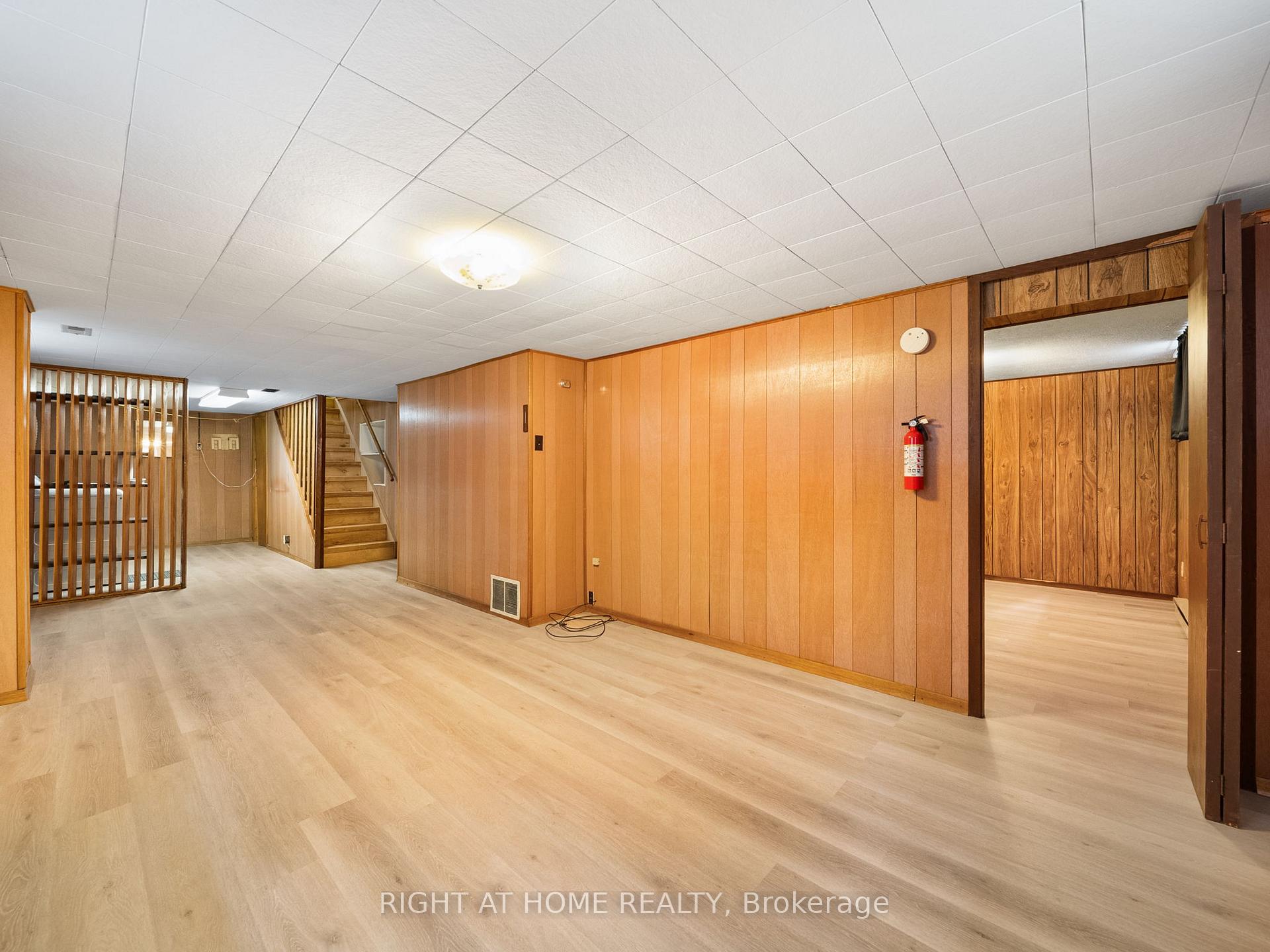 Photo 18 of 52 Elmer Avenue, Orillia — HOMEH