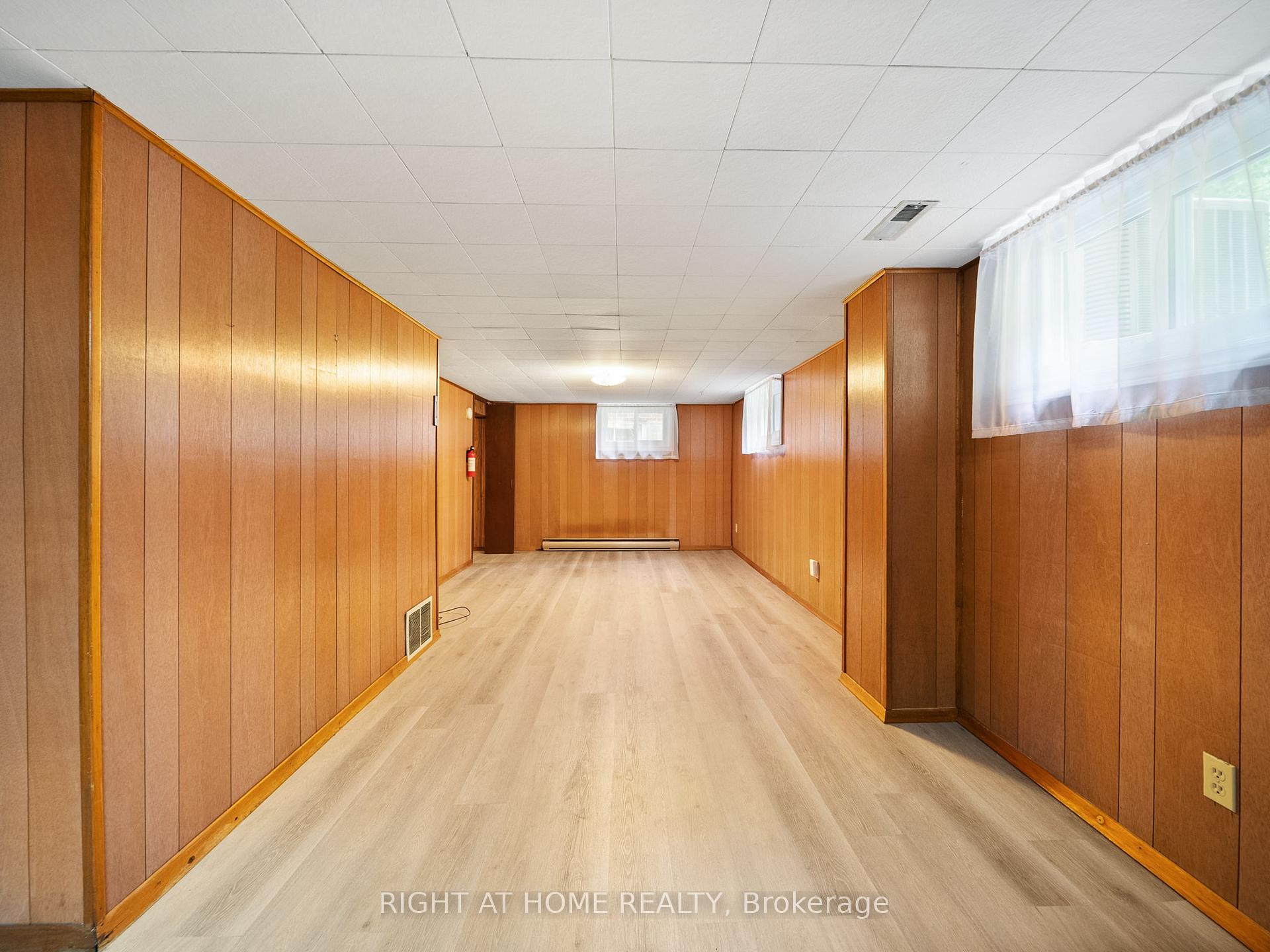 Photo 19 of 52 Elmer Avenue, Orillia — HOMEH