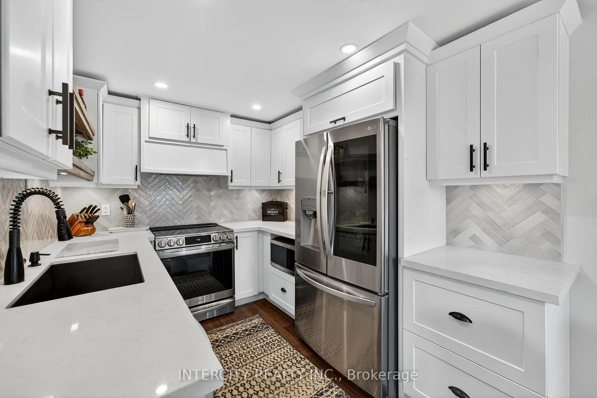 Photo 15 of 107 Albert Street E, New Tecumseth, Alliston — HOMEH