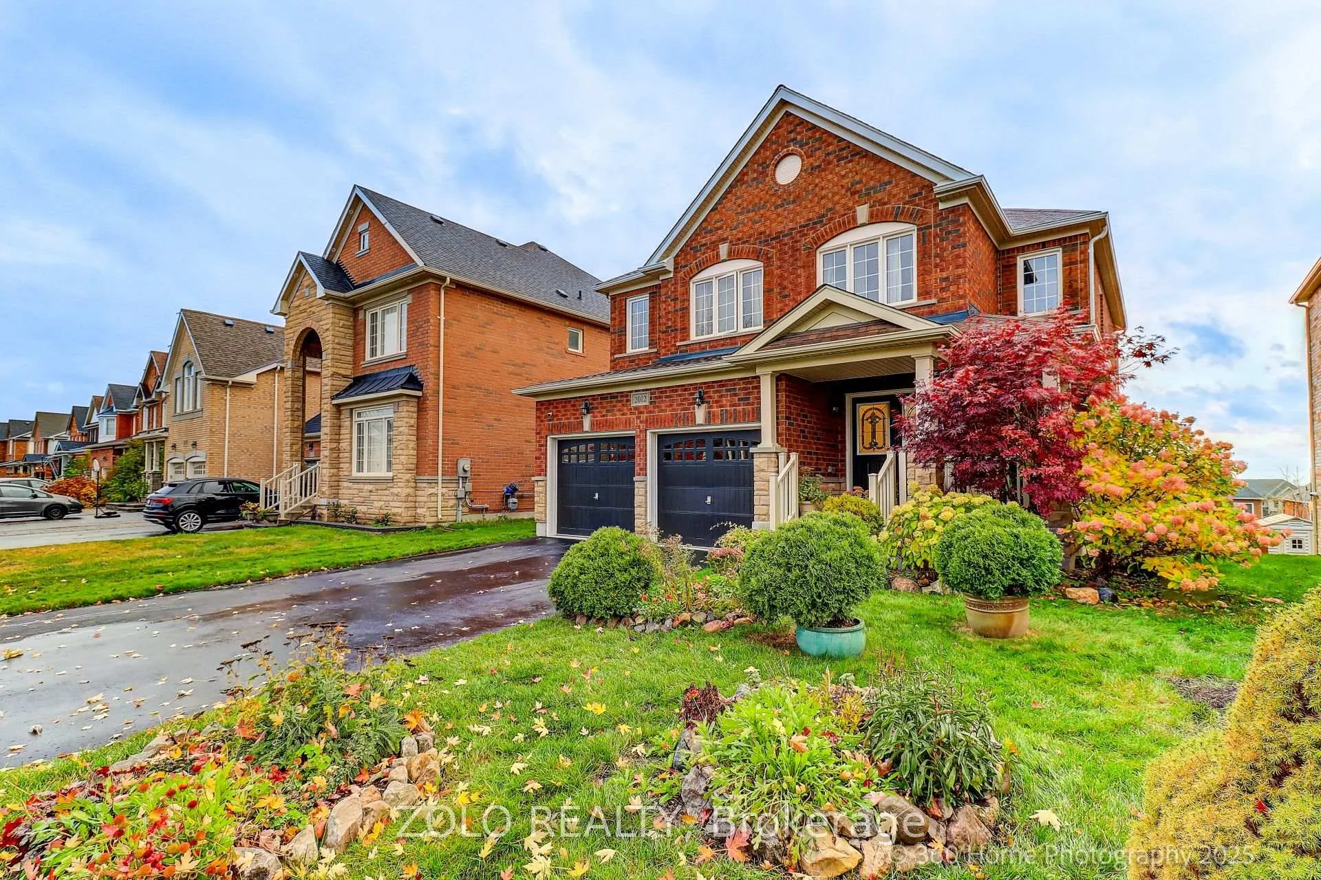 Photo 3 of 2012 Queensbury Drive, Oshawa, Taunton — HOMEH
