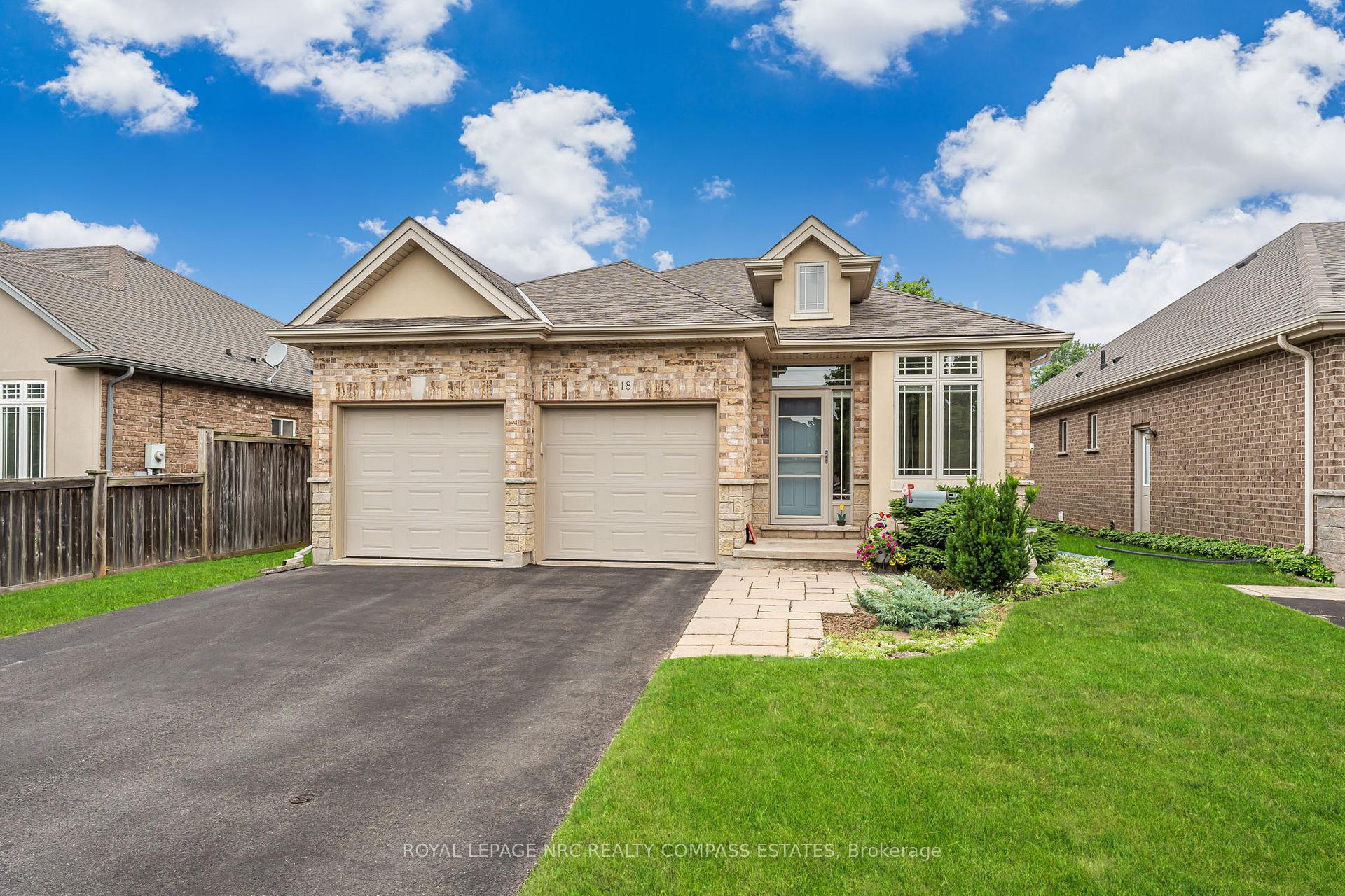 Photo 1 of 18 Willson Crossing, Pelham, Fonthill — HOMEH