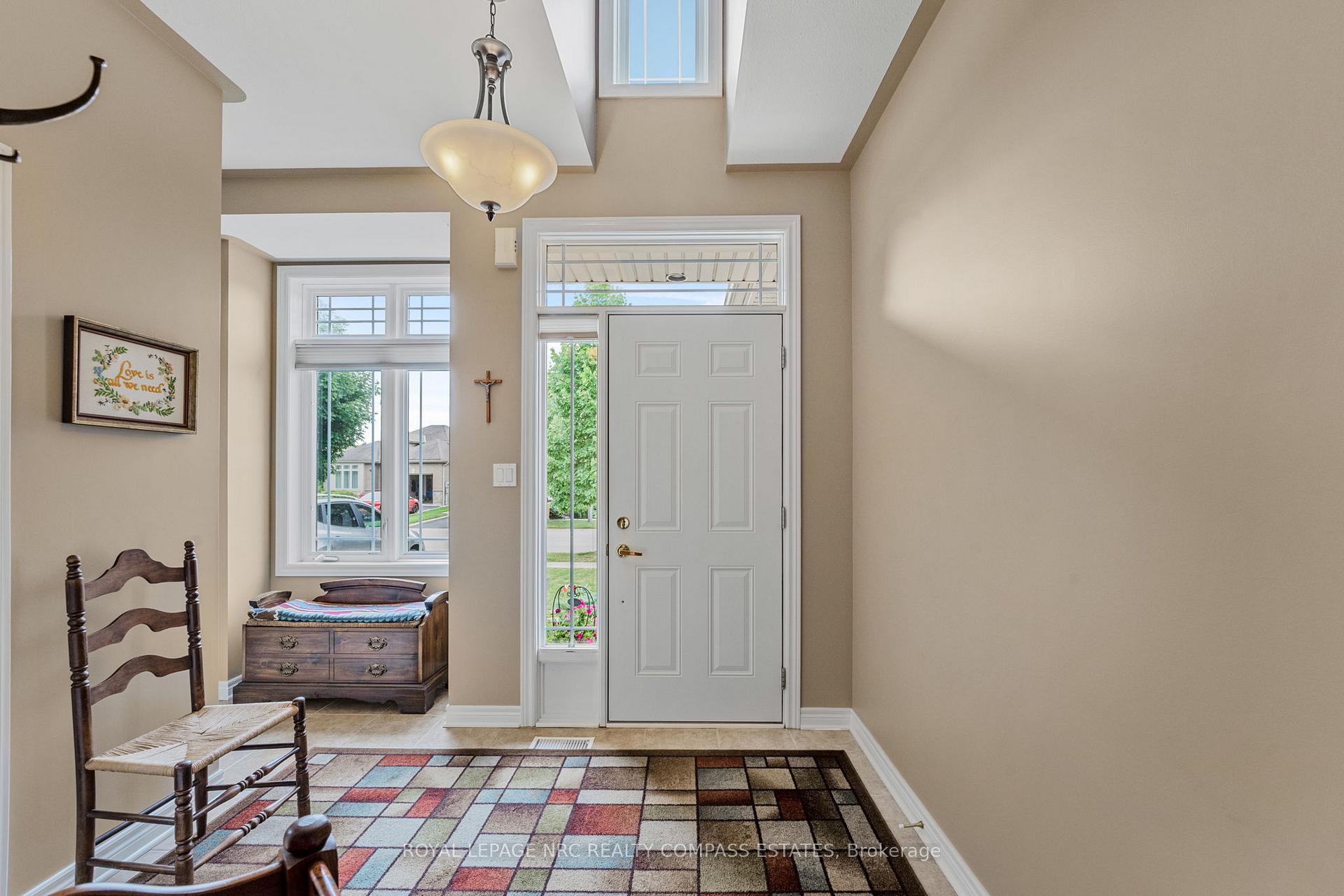 Photo 6 of 18 Willson Crossing, Pelham, Fonthill — HOMEH