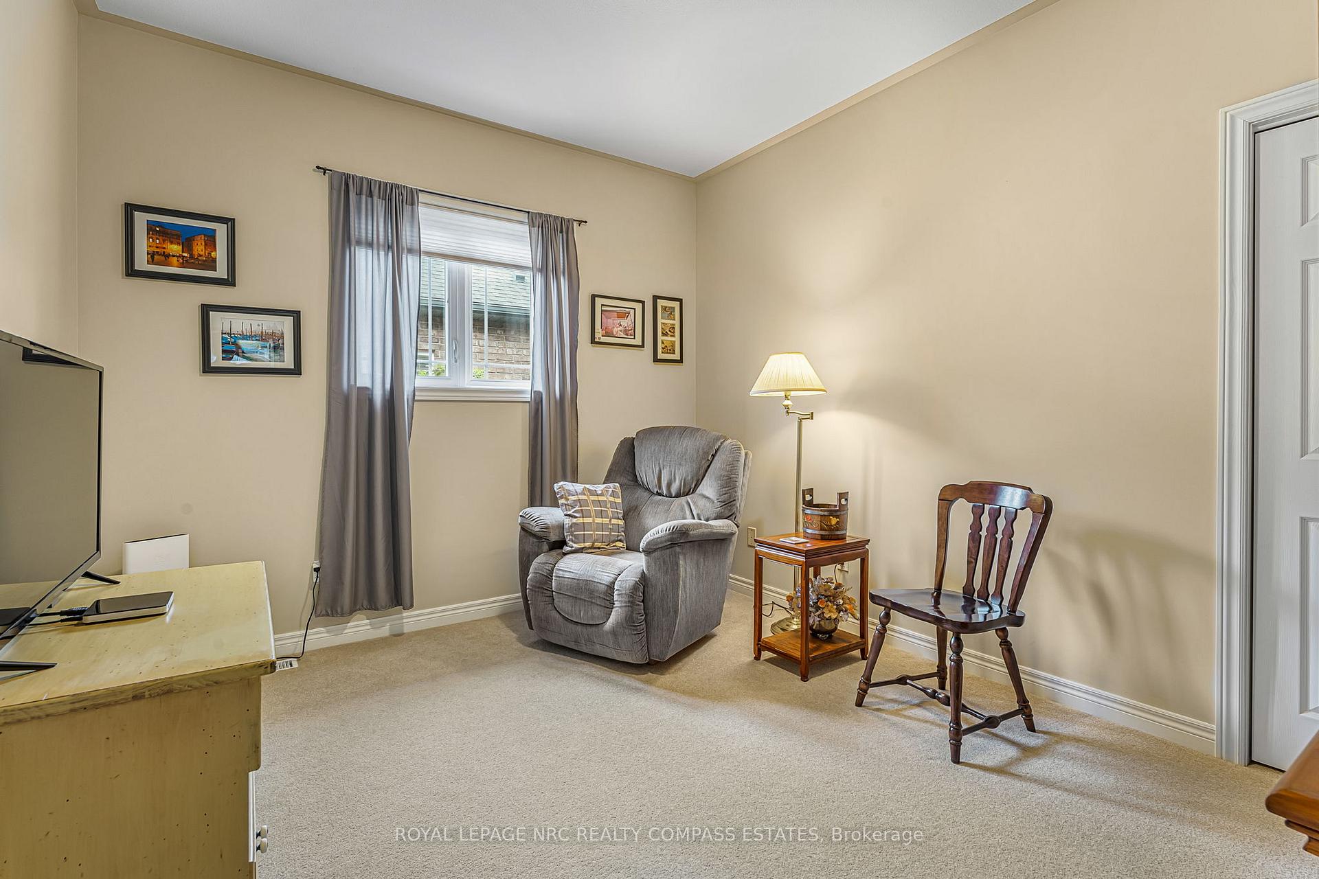 Photo 18 of 18 Willson Crossing, Pelham, Fonthill — HOMEH