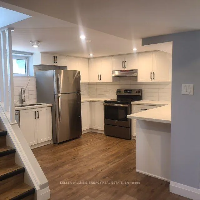 Front of Unit Lower, 454 Drew Street