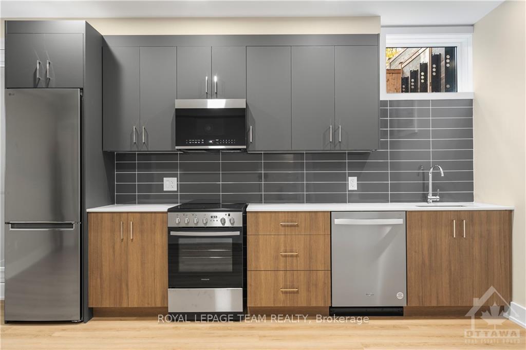 Photo 4 of Unit 2, 528 Maclaren Street, Ottawa, Ottawa Centre — HOMEH
