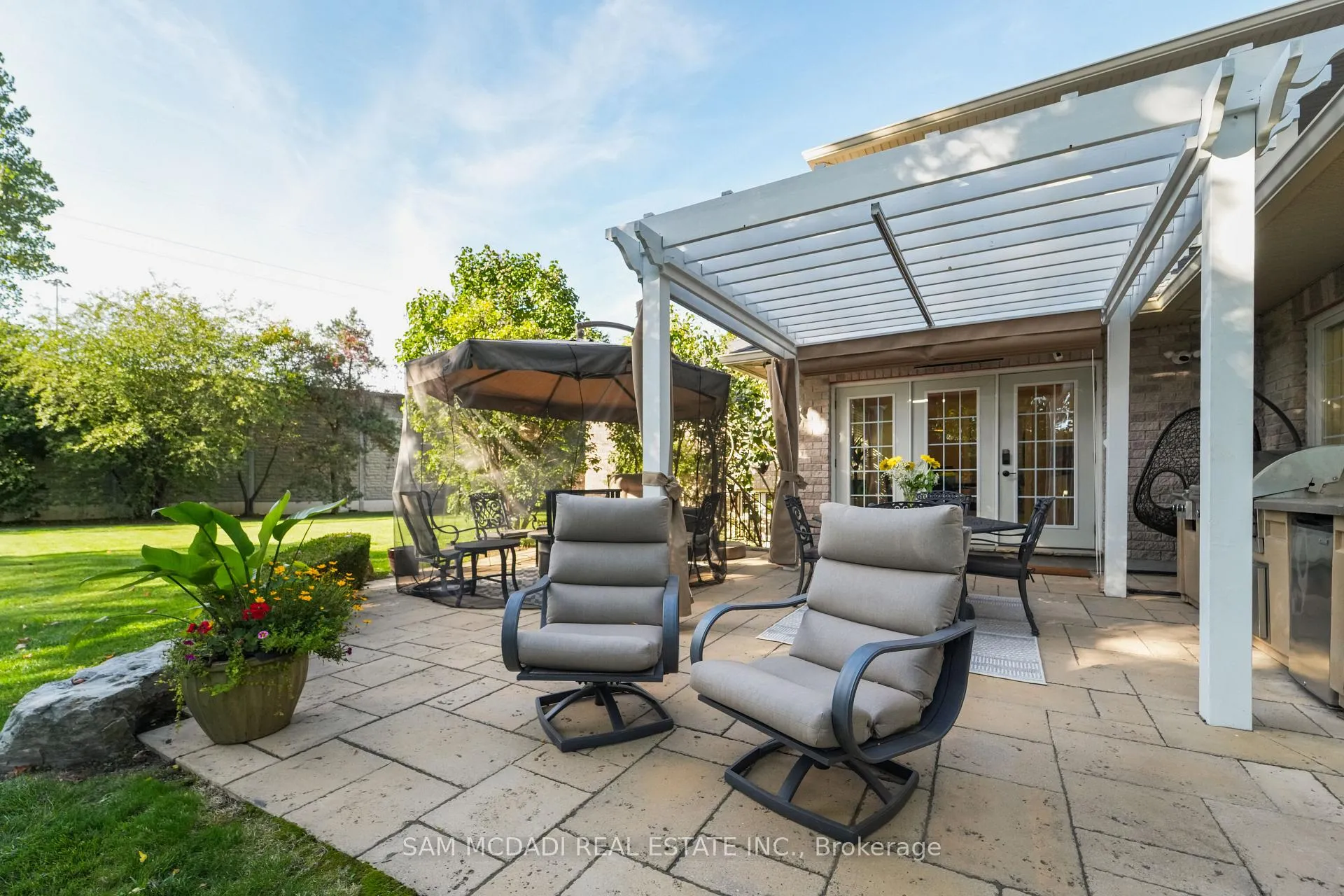 Photo 43 of 724 Atoka Drive, Mississauga, Lorne Park — HOMEH