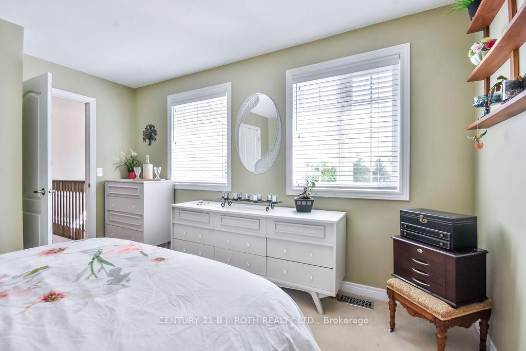 Photo 23 of 120 Atlantis Drive, Orillia — HOMEH