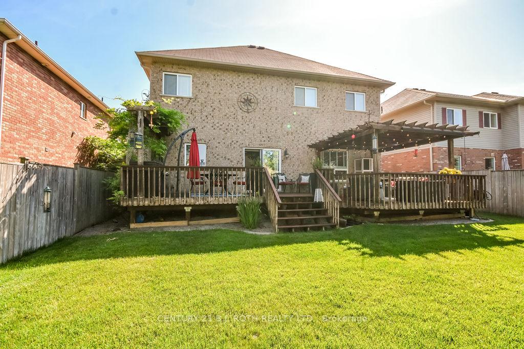 Photo 32 of 120 Atlantis Drive, Orillia — HOMEH