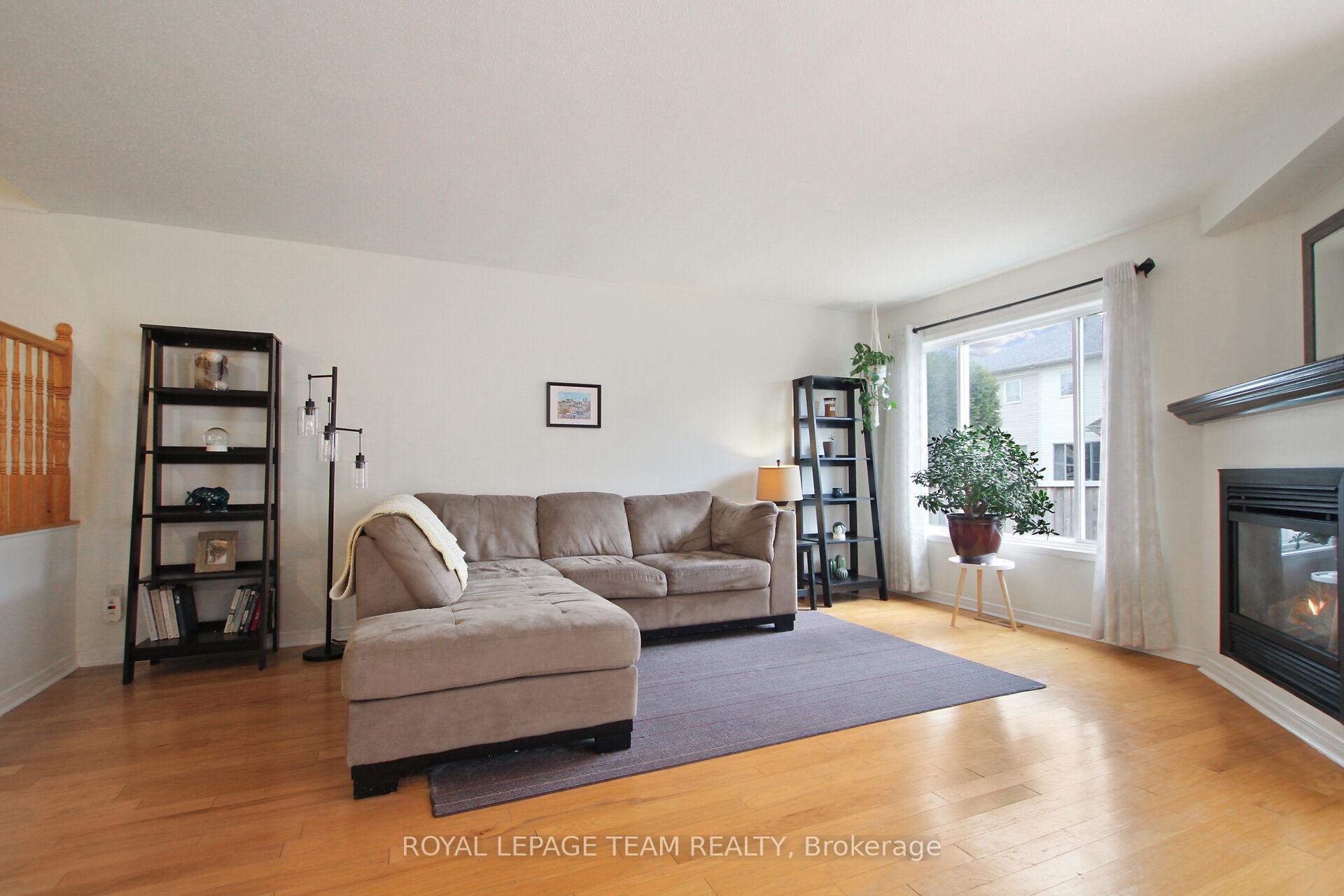 Photo 8 of 2091 Hiboux Street E, Ottawa, Avalon East — HOMEH