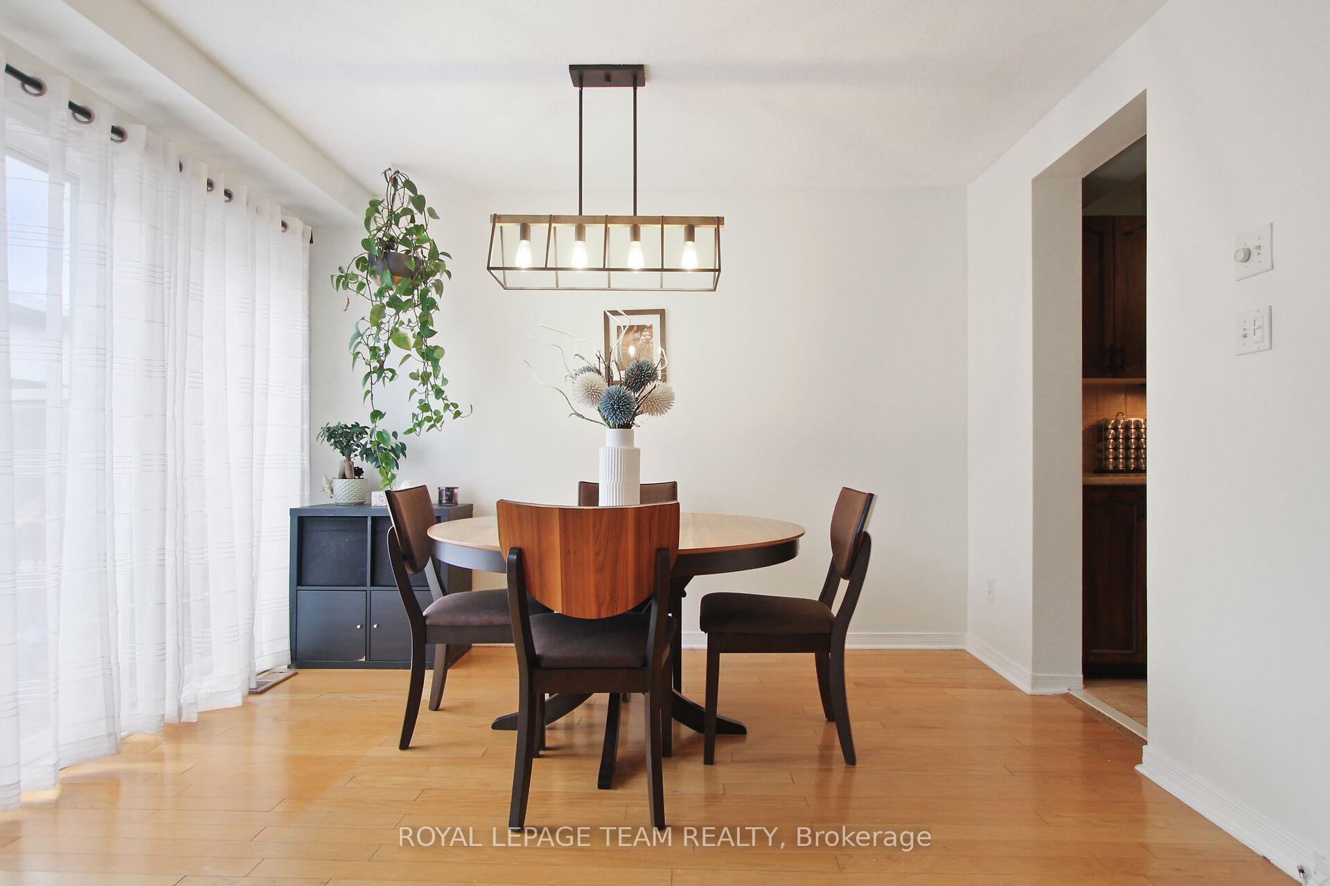Photo 12 of 2091 Hiboux Street E, Ottawa, Avalon East — HOMEH