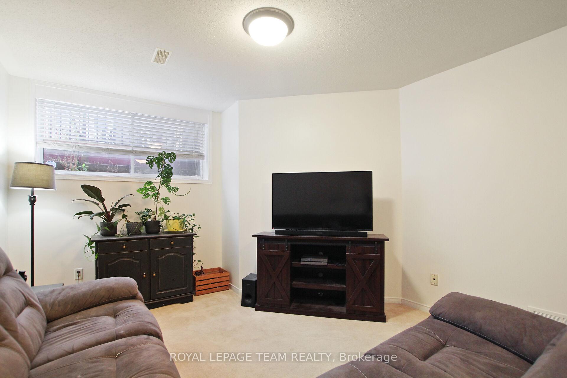 Photo 28 of 2091 Hiboux Street E, Ottawa, Avalon East — HOMEH