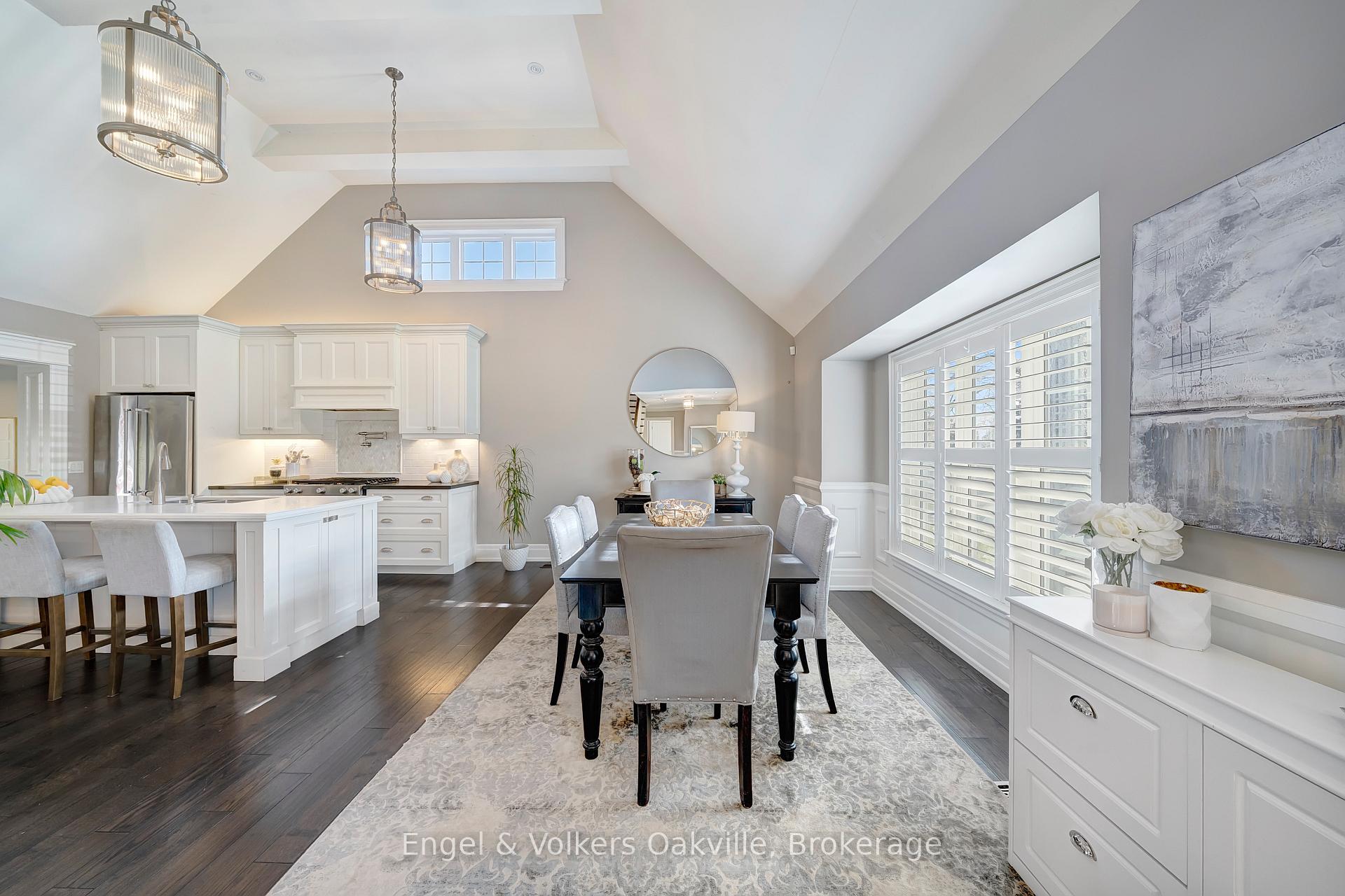Photo 11 of 1378 Langdale Crescent, Oakville, Falgarwood — HOMEH
