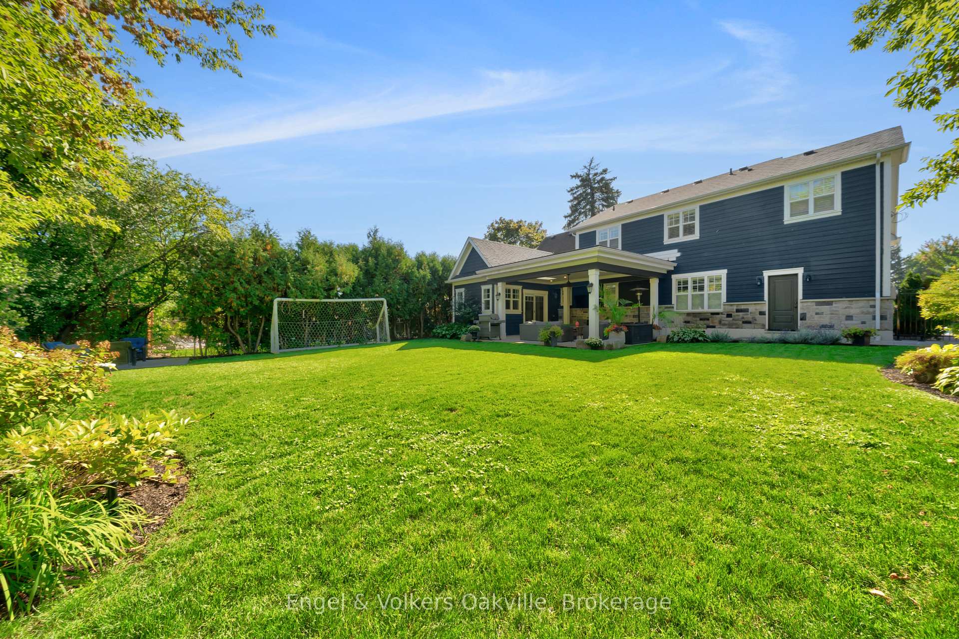 Photo 33 of 1378 Langdale Crescent, Oakville, Falgarwood — HOMEH