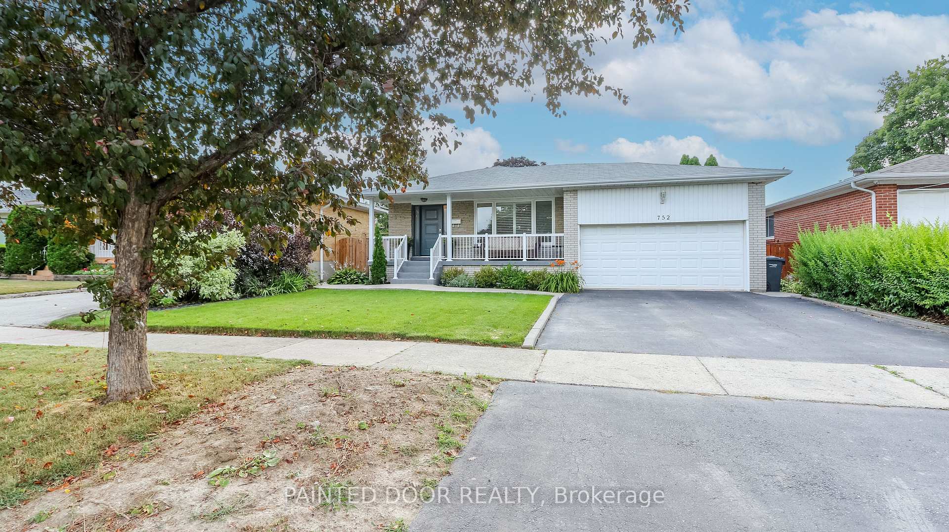 Photo 1 of 752 Silcote Road, Mississauga, Applewood — HOMEH