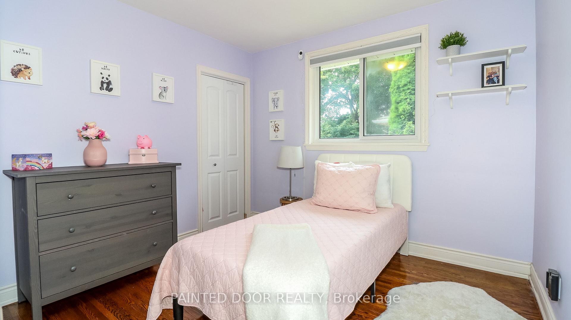 Photo 10 of 752 Silcote Road, Mississauga, Applewood — HOMEH