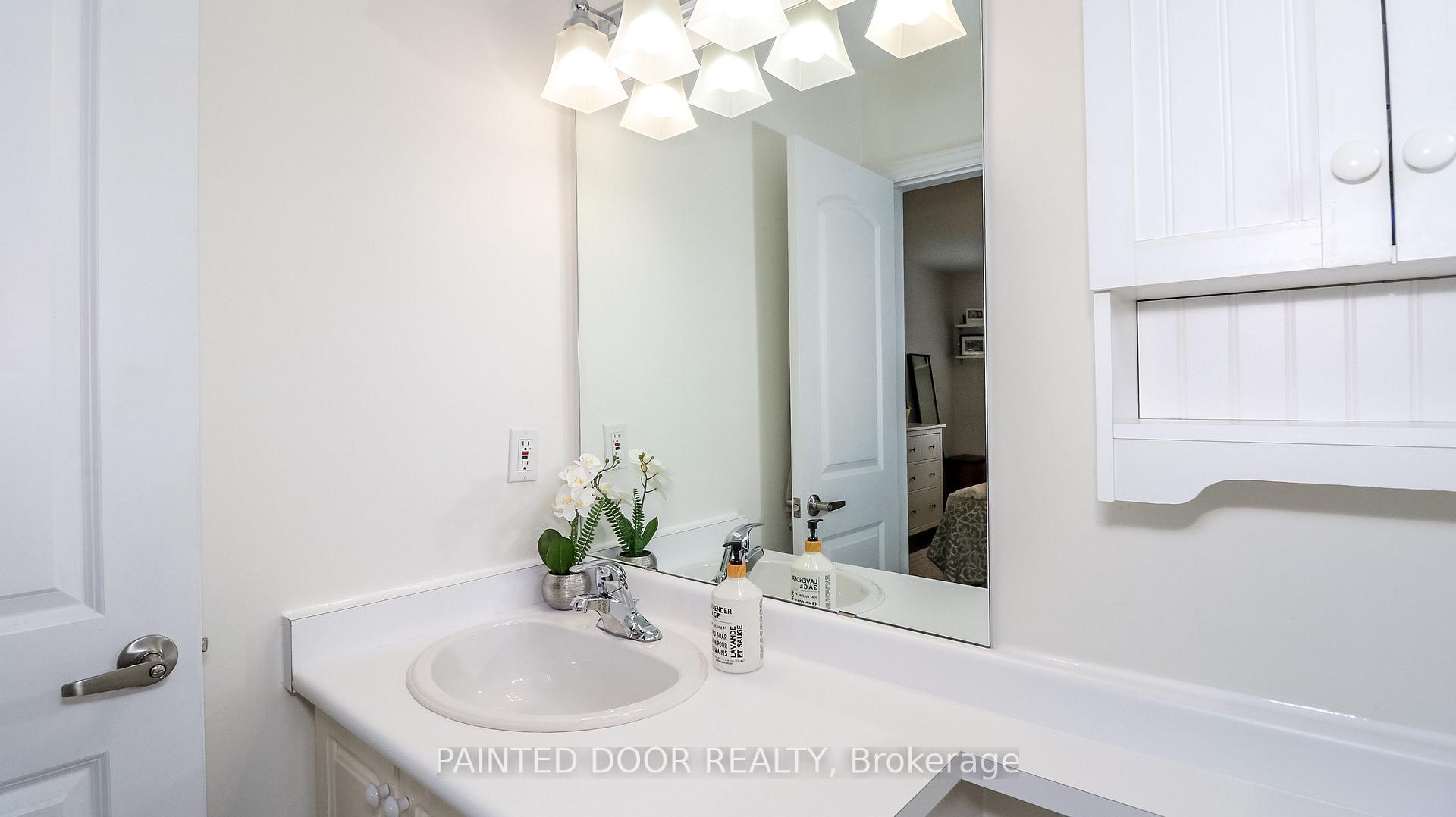 Photo 15 of 752 Silcote Road, Mississauga, Applewood — HOMEH