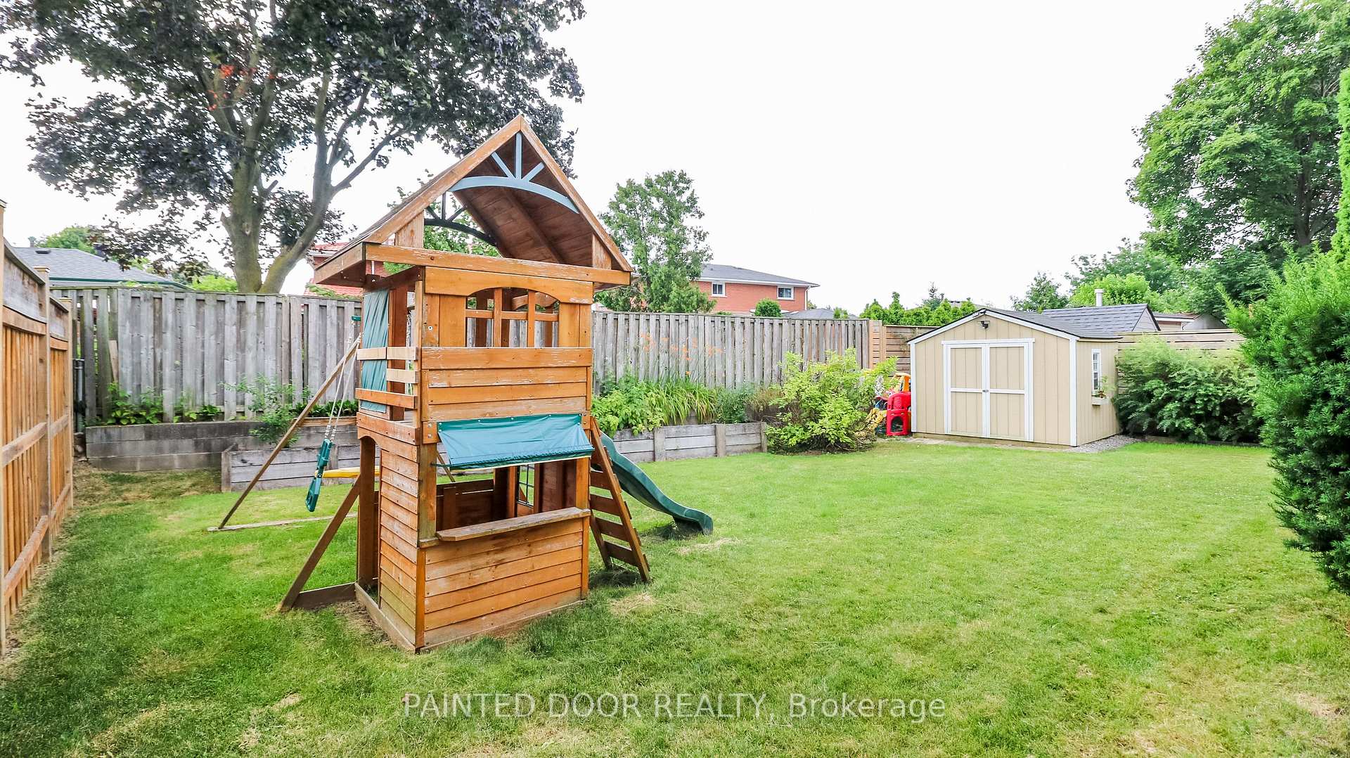 Photo 24 of 752 Silcote Road, Mississauga, Applewood — HOMEH
