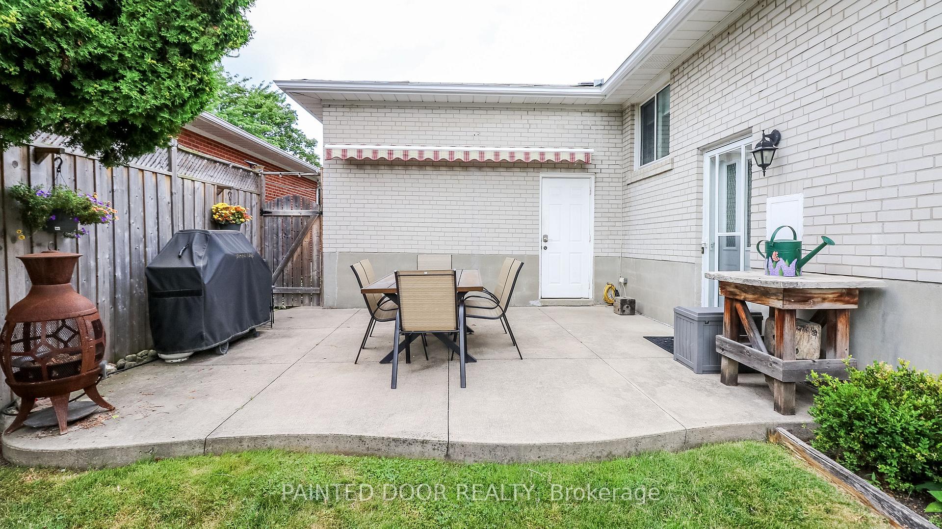 Photo 26 of 752 Silcote Road, Mississauga, Applewood — HOMEH