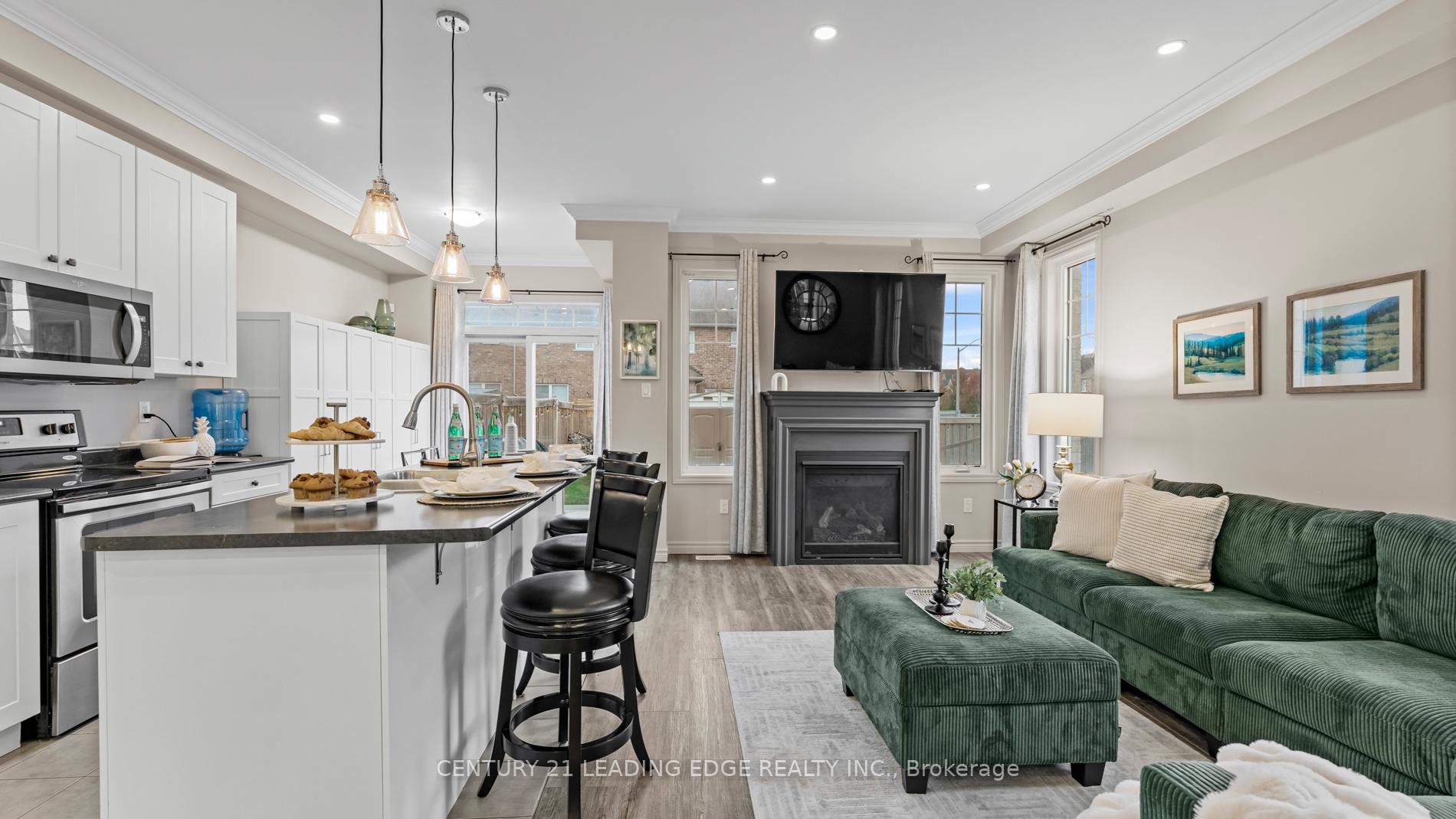 Photo 9 of 74 Jackson Drive, New Tecumseth, Tottenham — HOMEH