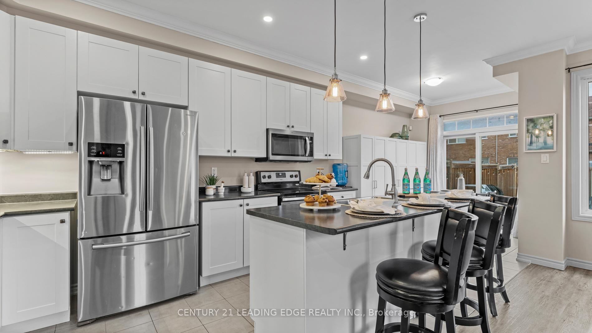 Photo 10 of 74 Jackson Drive, New Tecumseth, Tottenham — HOMEH