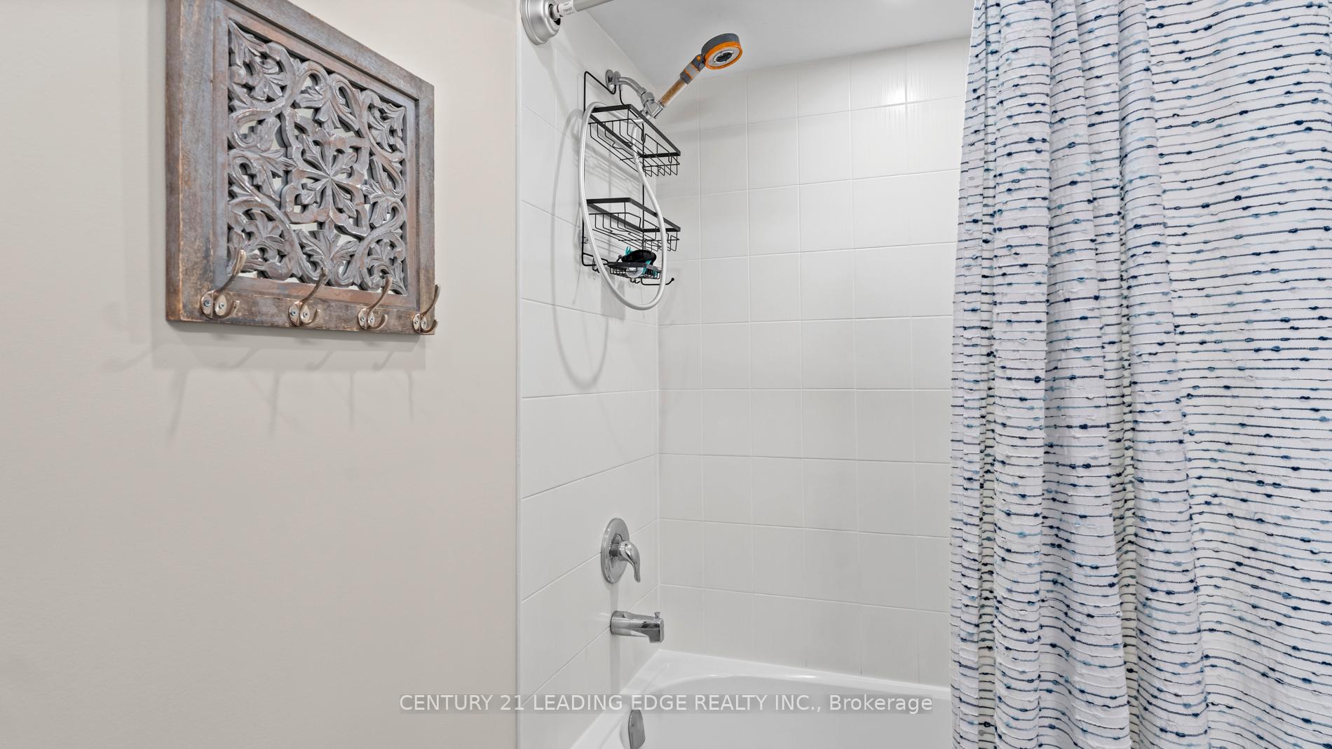 Photo 22 of 74 Jackson Drive, New Tecumseth, Tottenham — HOMEH