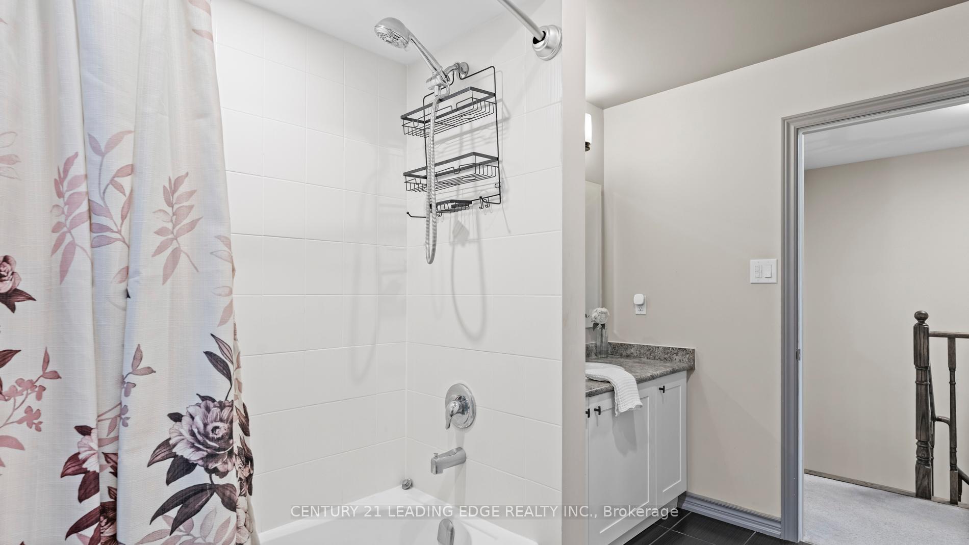 Photo 28 of 74 Jackson Drive, New Tecumseth, Tottenham — HOMEH