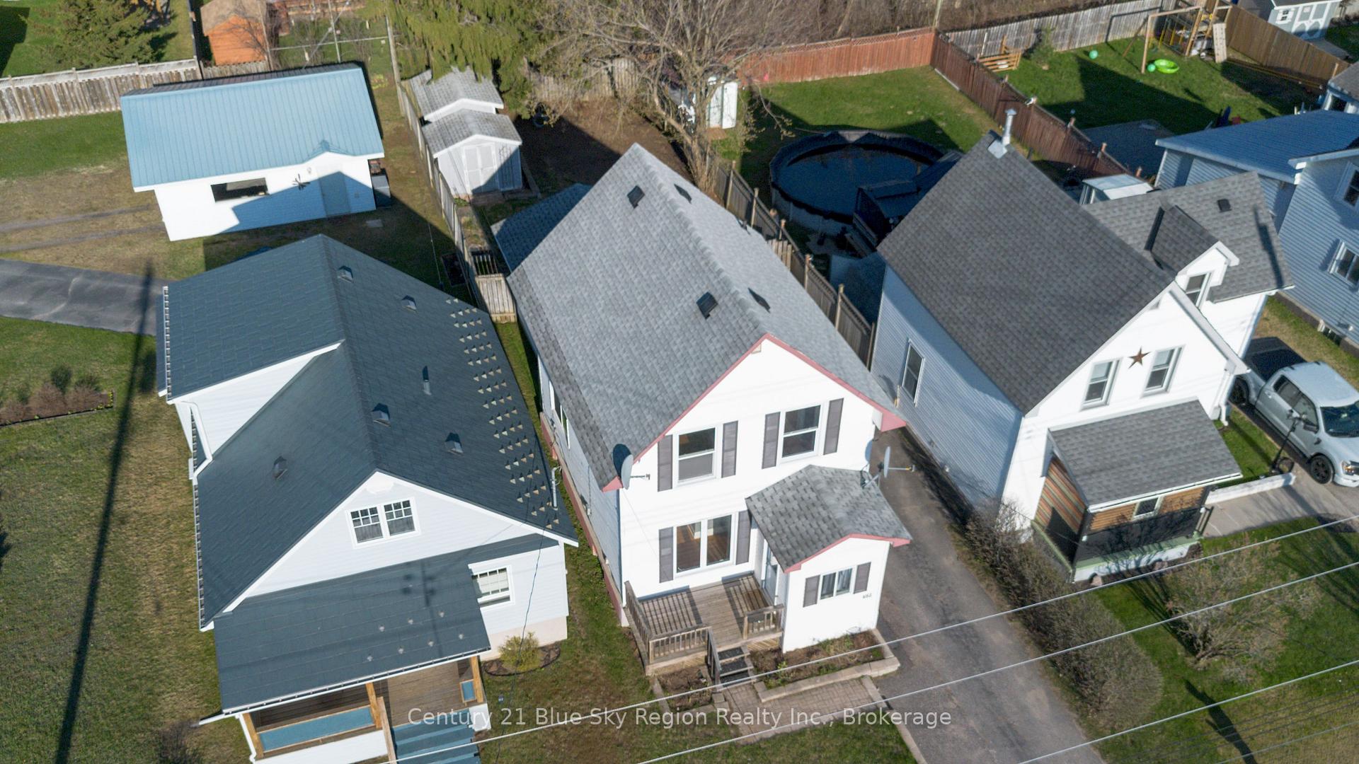 Photo 2 of 482 O'Brien Street, North Bay, Central — HOMEH