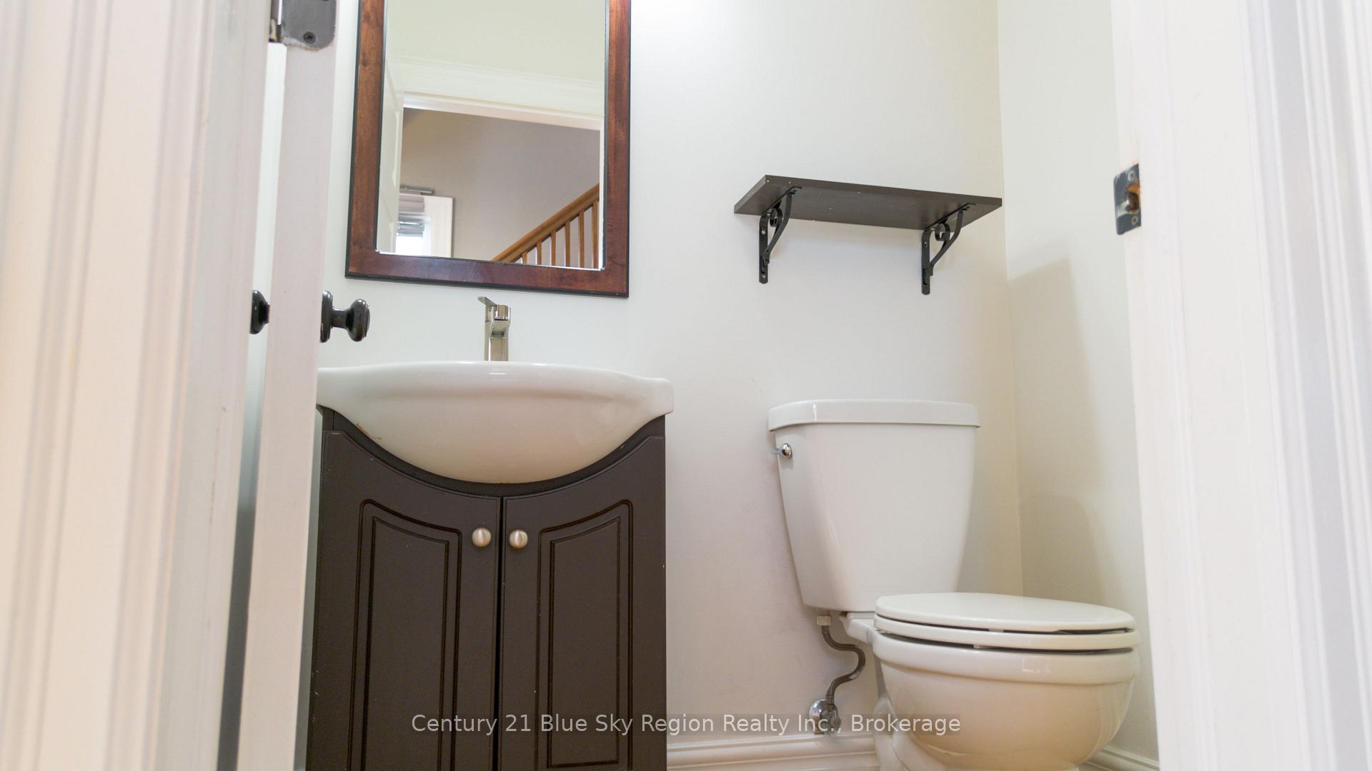 Photo 6 of 482 O'Brien Street, North Bay, Central — HOMEH