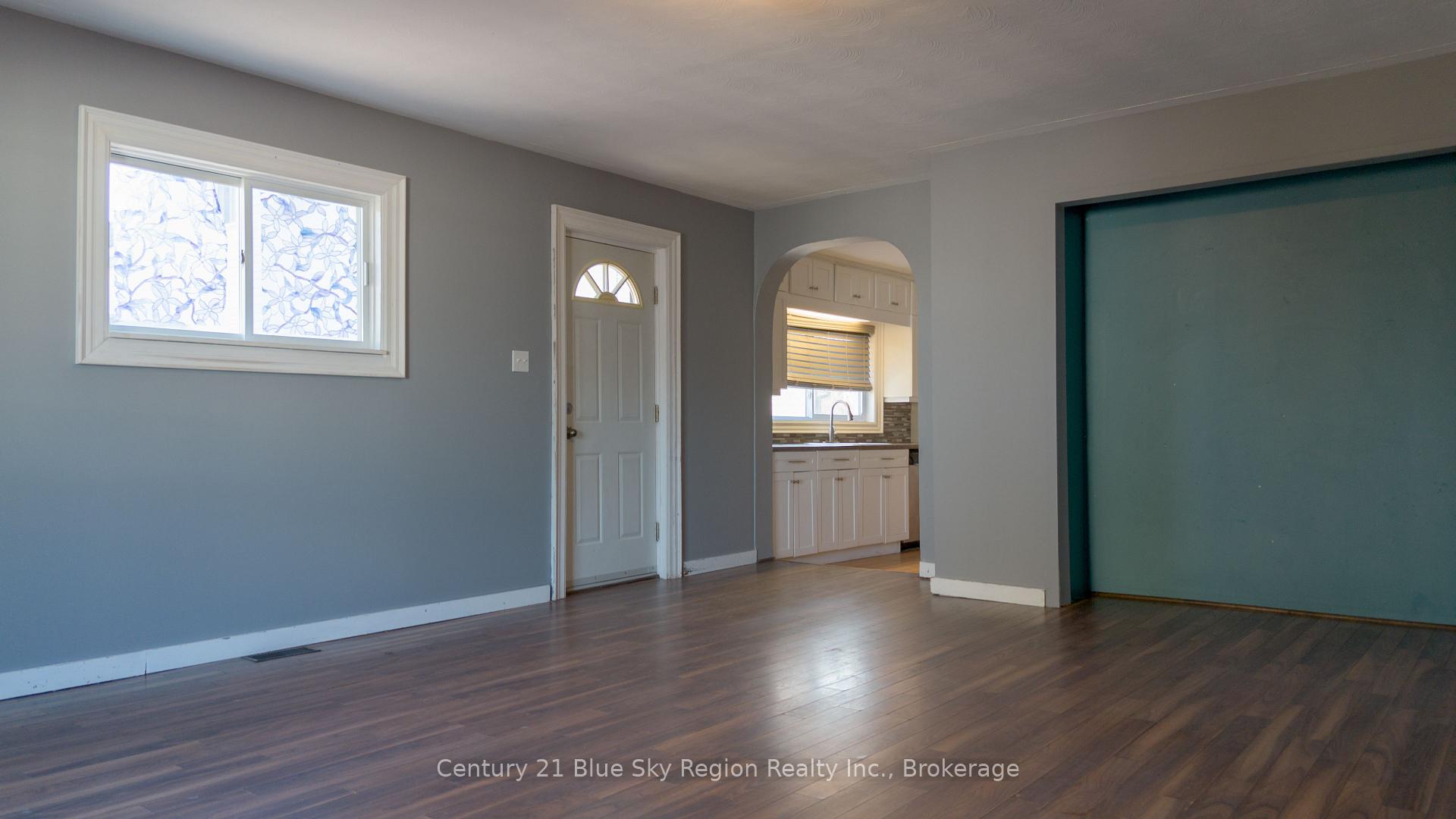 Photo 10 of 482 O'Brien Street, North Bay, Central — HOMEH