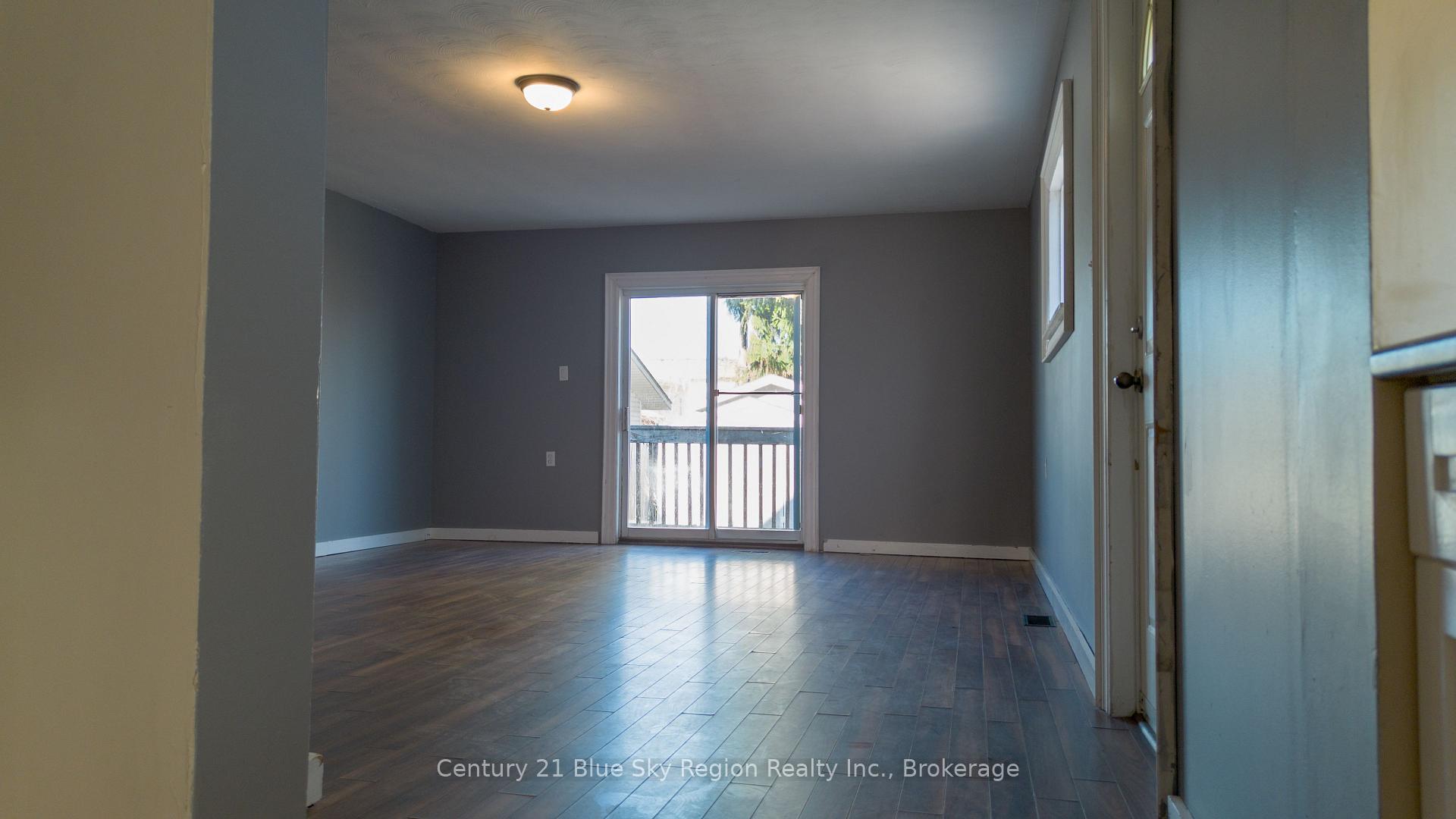 Photo 11 of 482 O'Brien Street, North Bay, Central — HOMEH