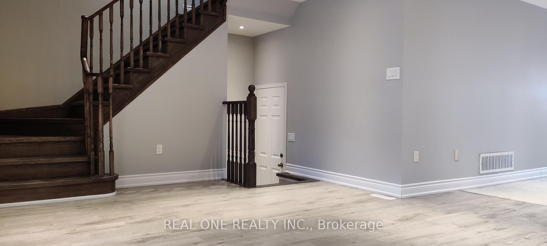 Photo 5 of 63 Briarcrest Drive, Markham, Berczy — HOMEH