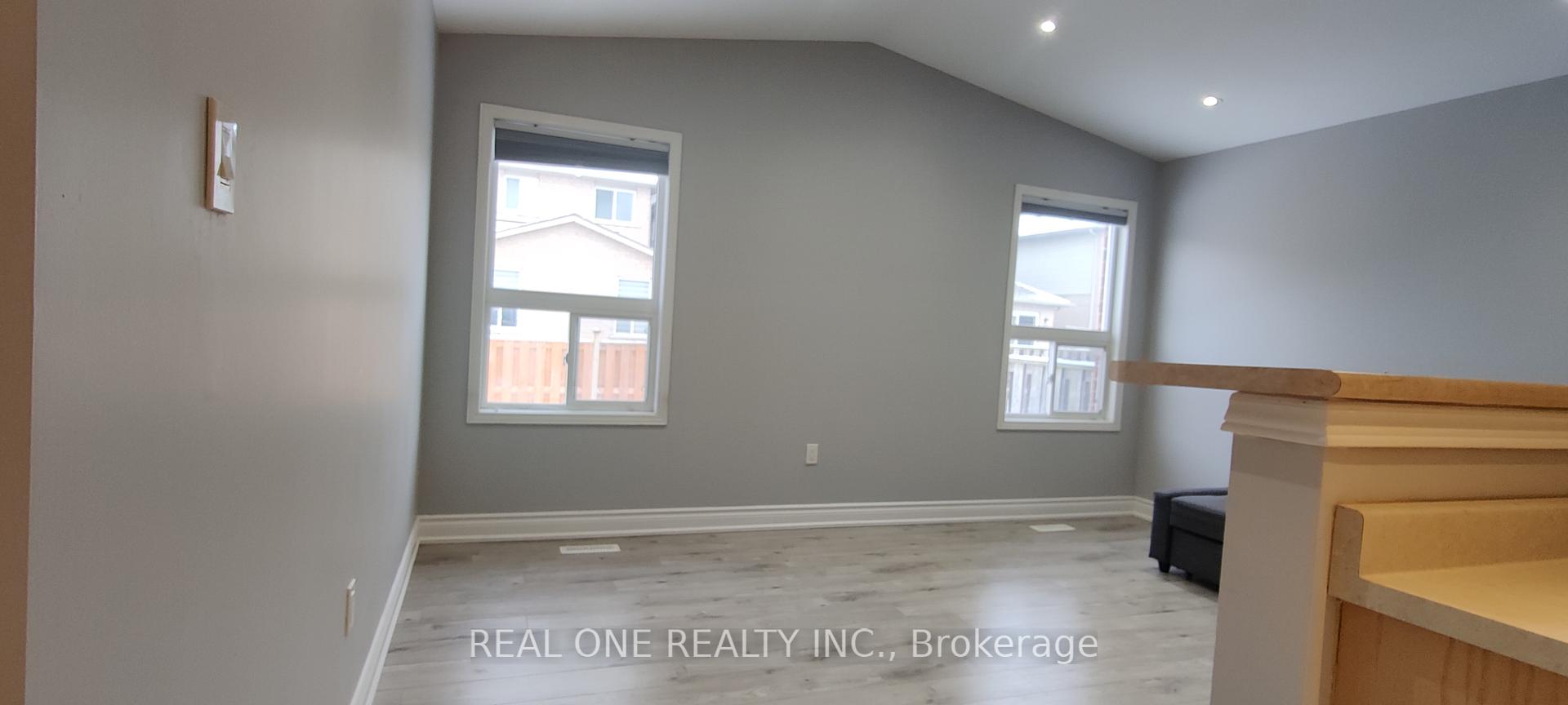 Photo 9 of 63 Briarcrest Drive, Markham, Berczy — HOMEH