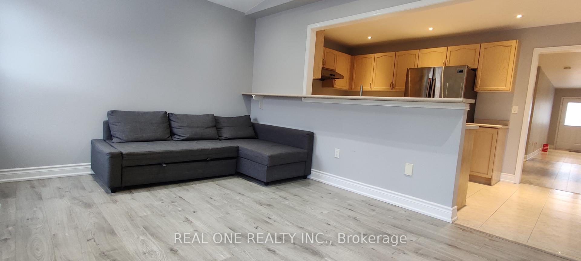 Photo 10 of 63 Briarcrest Drive, Markham, Berczy — HOMEH