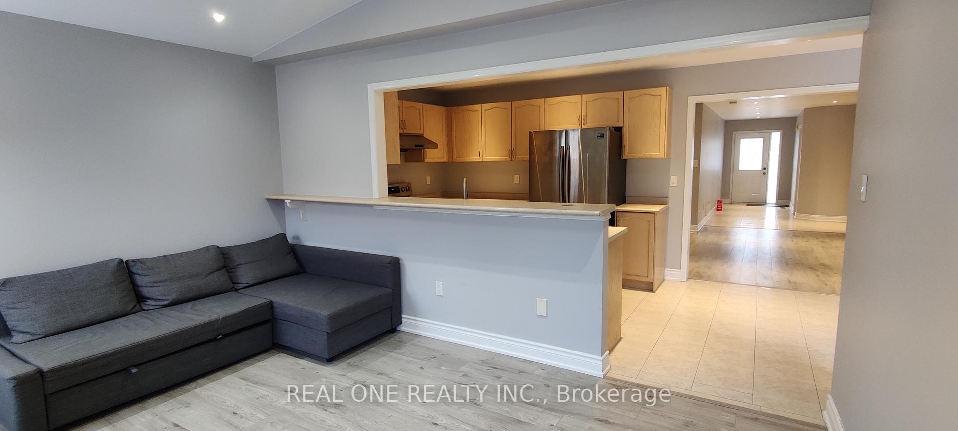 Photo 12 of 63 Briarcrest Drive, Markham, Berczy — HOMEH